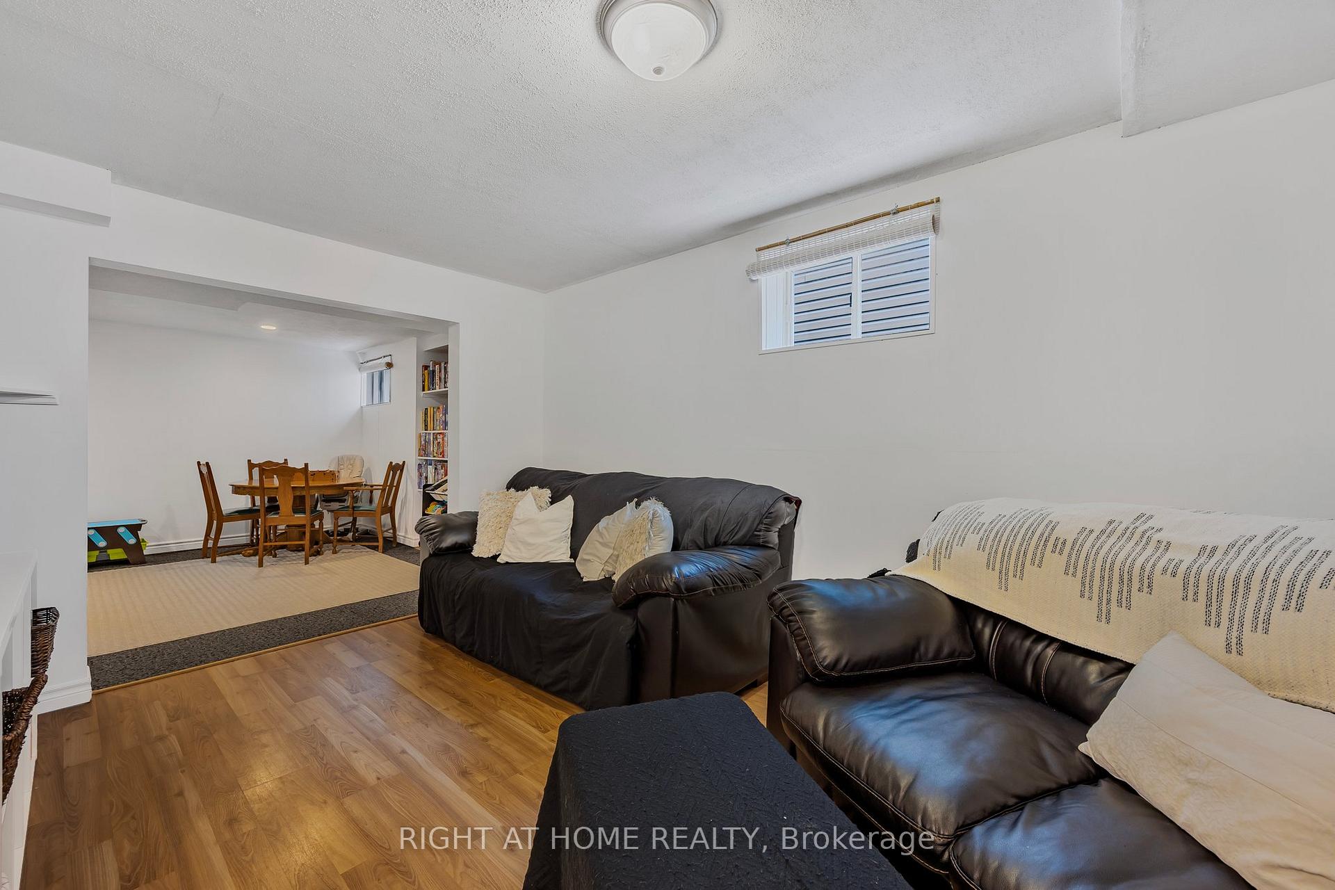 Photo 34 of 29 Hersey Crescent, Barrie, Holly — HOMEH