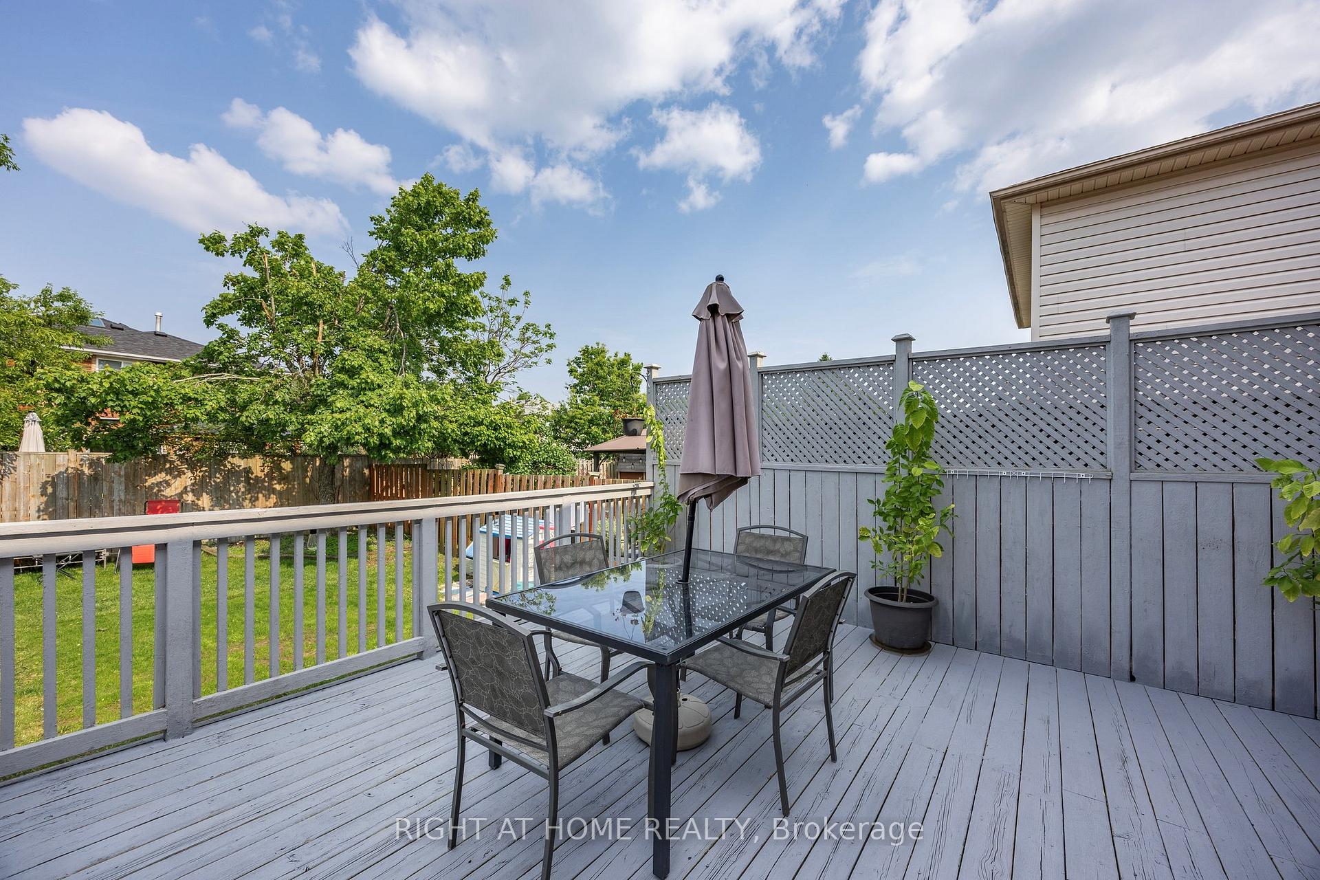 Photo 41 of 29 Hersey Crescent, Barrie, Holly — HOMEH