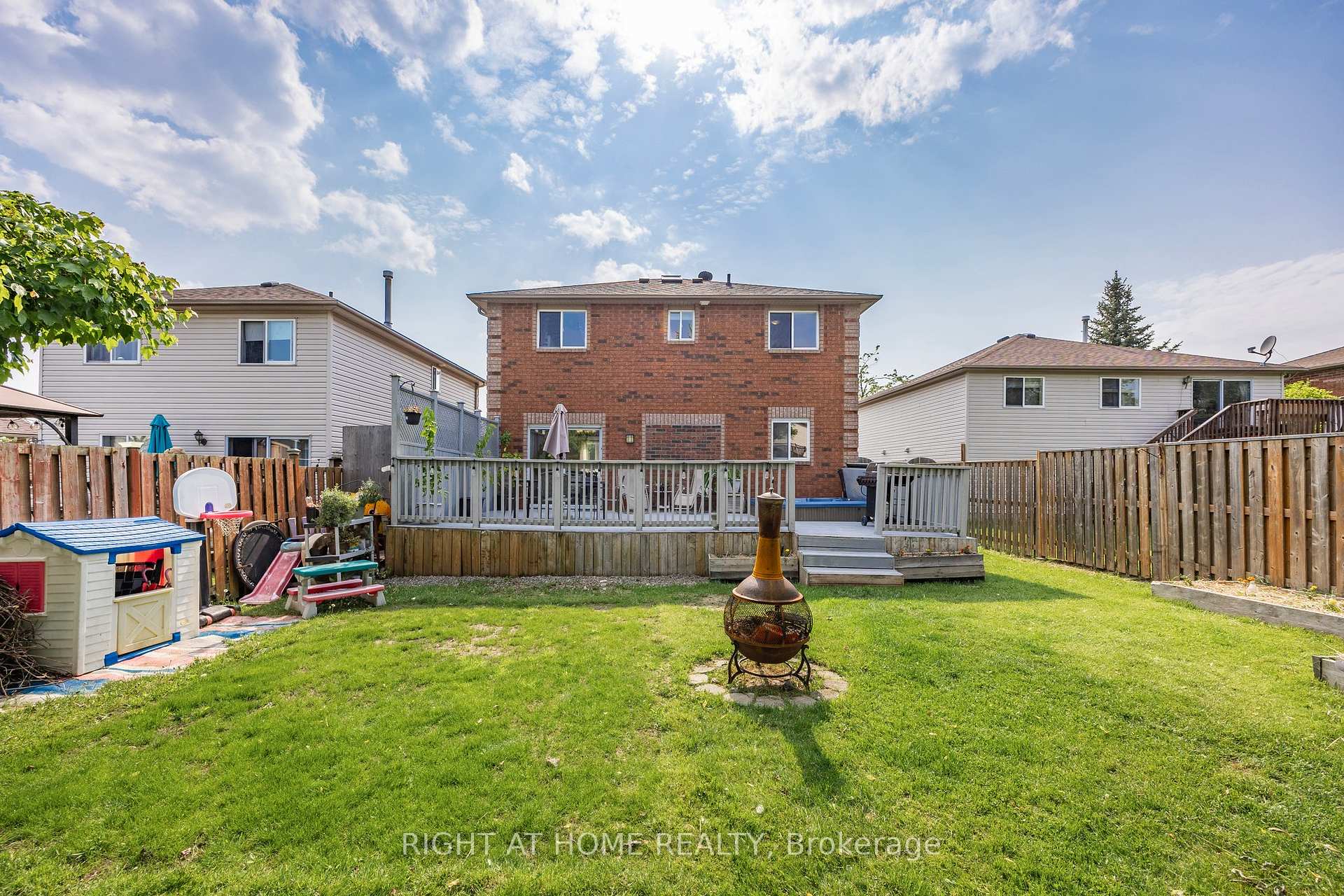 Photo 47 of 29 Hersey Crescent, Barrie, Holly — HOMEH