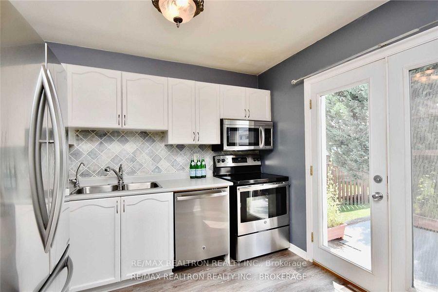 Photo 7 of 115 Copeman Crescent, Barrie, Painswick North — HOMEH