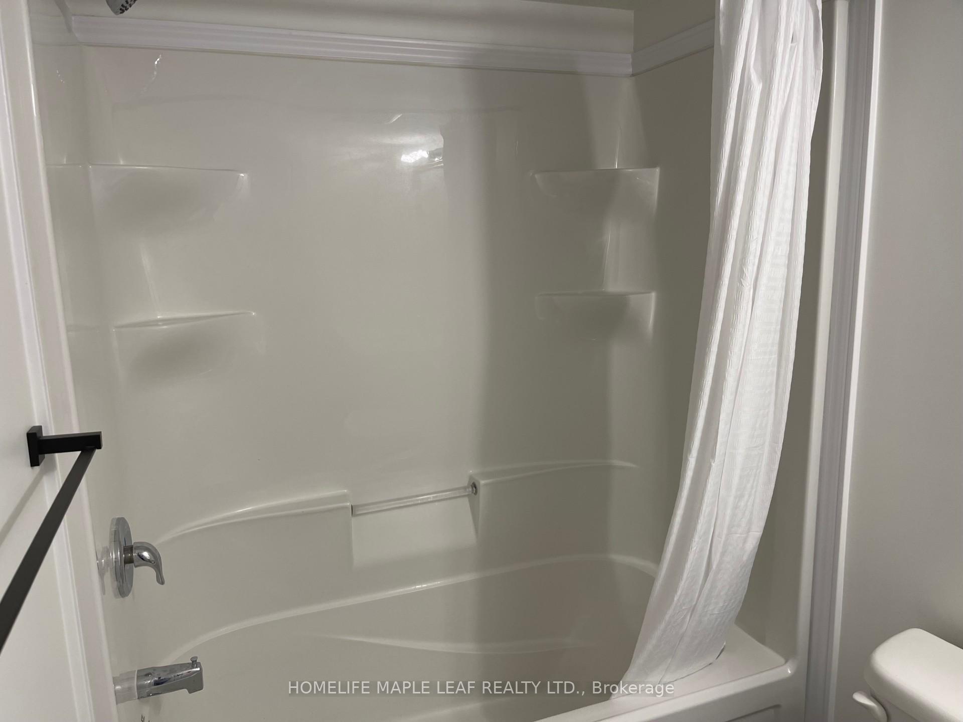 Photo 4 of Unit 15, 42 West Acres Crescent E, Kitchener — HOMEH