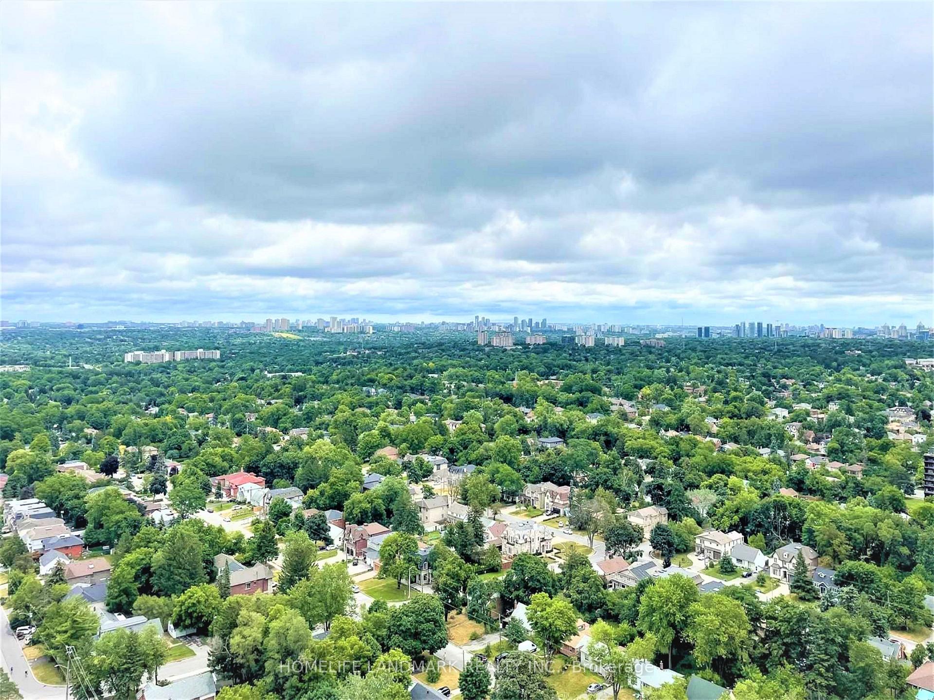 Photo 6 of Unit 2726 Room, 7161 Yonge Street, Markham, Grandview — HOMEH