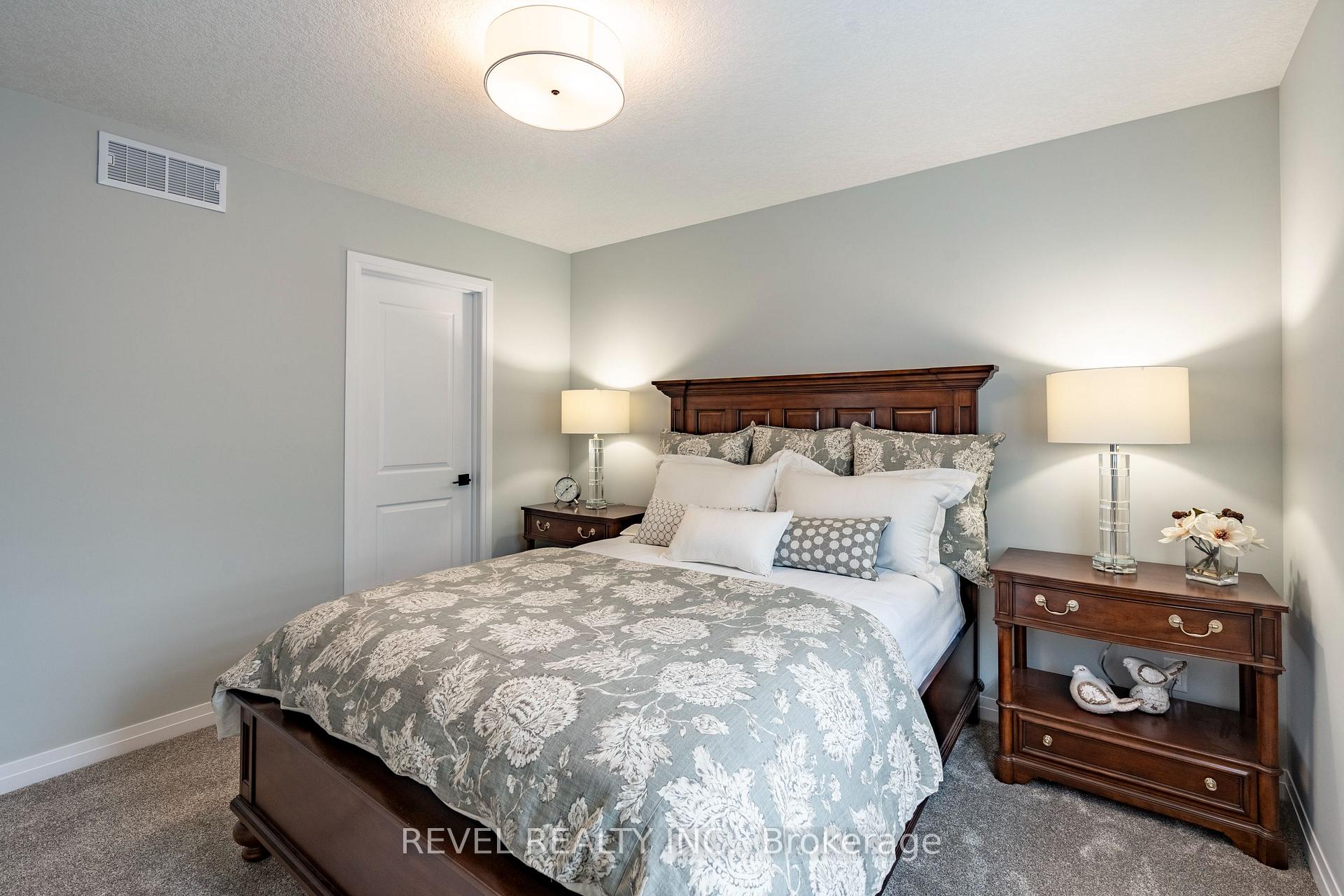 Photo 31 of Unit 13, 955 Stonecliffe Walk, Kitchener, Doon South — HOMEH