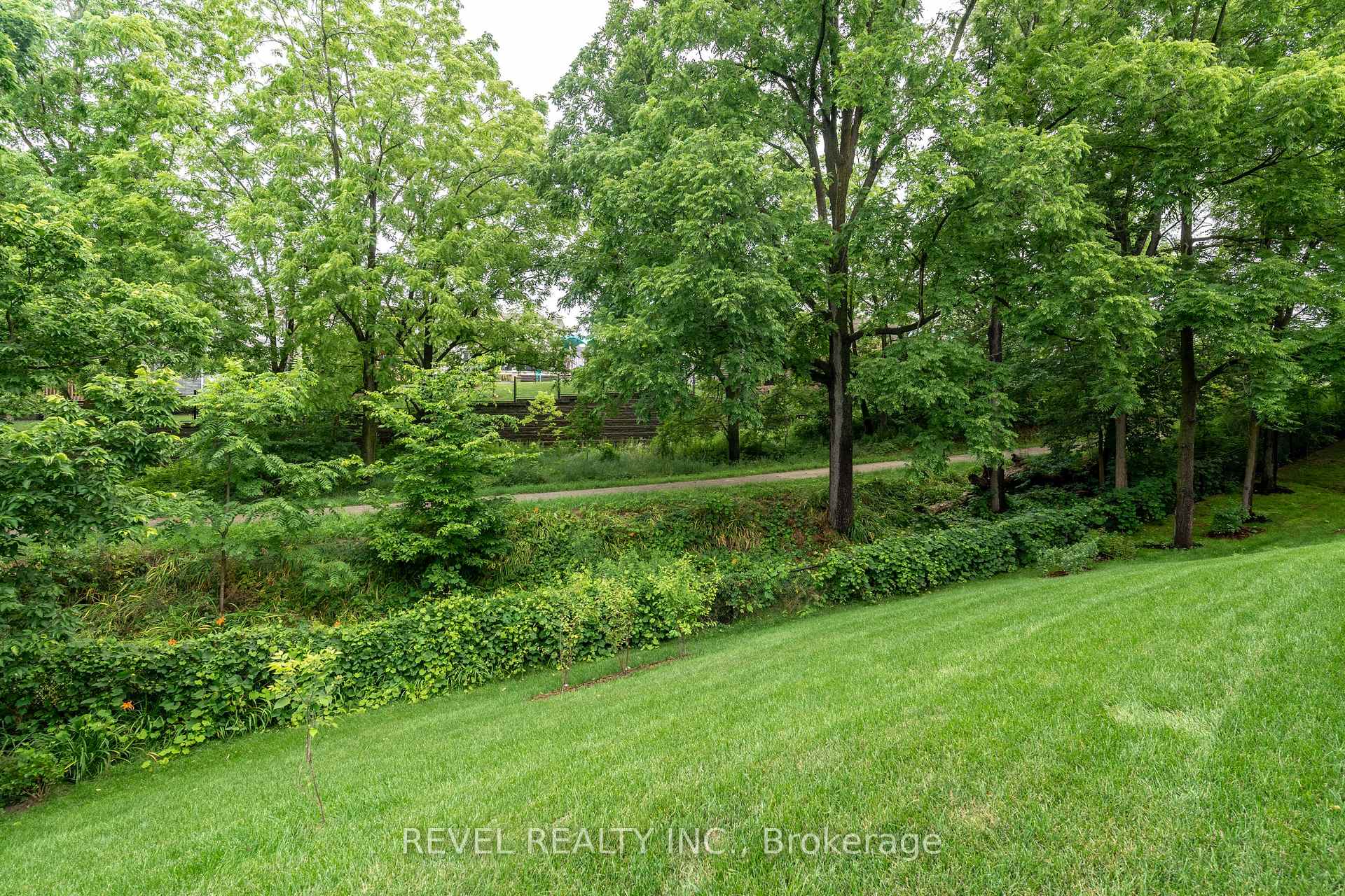 Photo 46 of Unit 13, 955 Stonecliffe Walk, Kitchener, Doon South — HOMEH