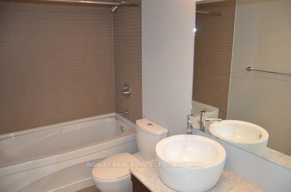 Photo 8 of Unit 2205, 1048 Broadview Avenue, Toronto, Broadview North — HOMEH