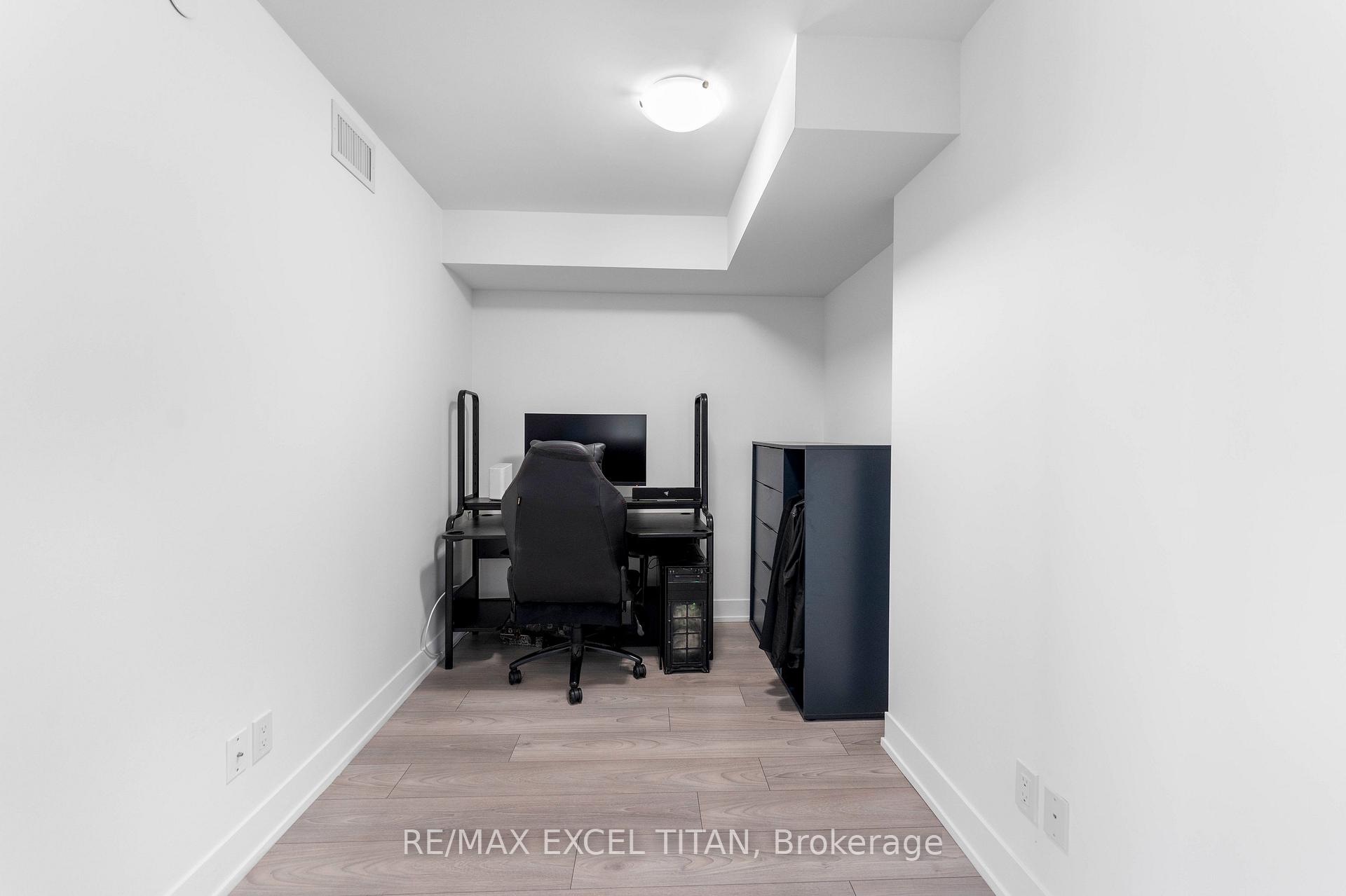 Photo 7 of Unit 1903, 1255 Bayly Street, Pickering, Bay Ridges — HOMEH