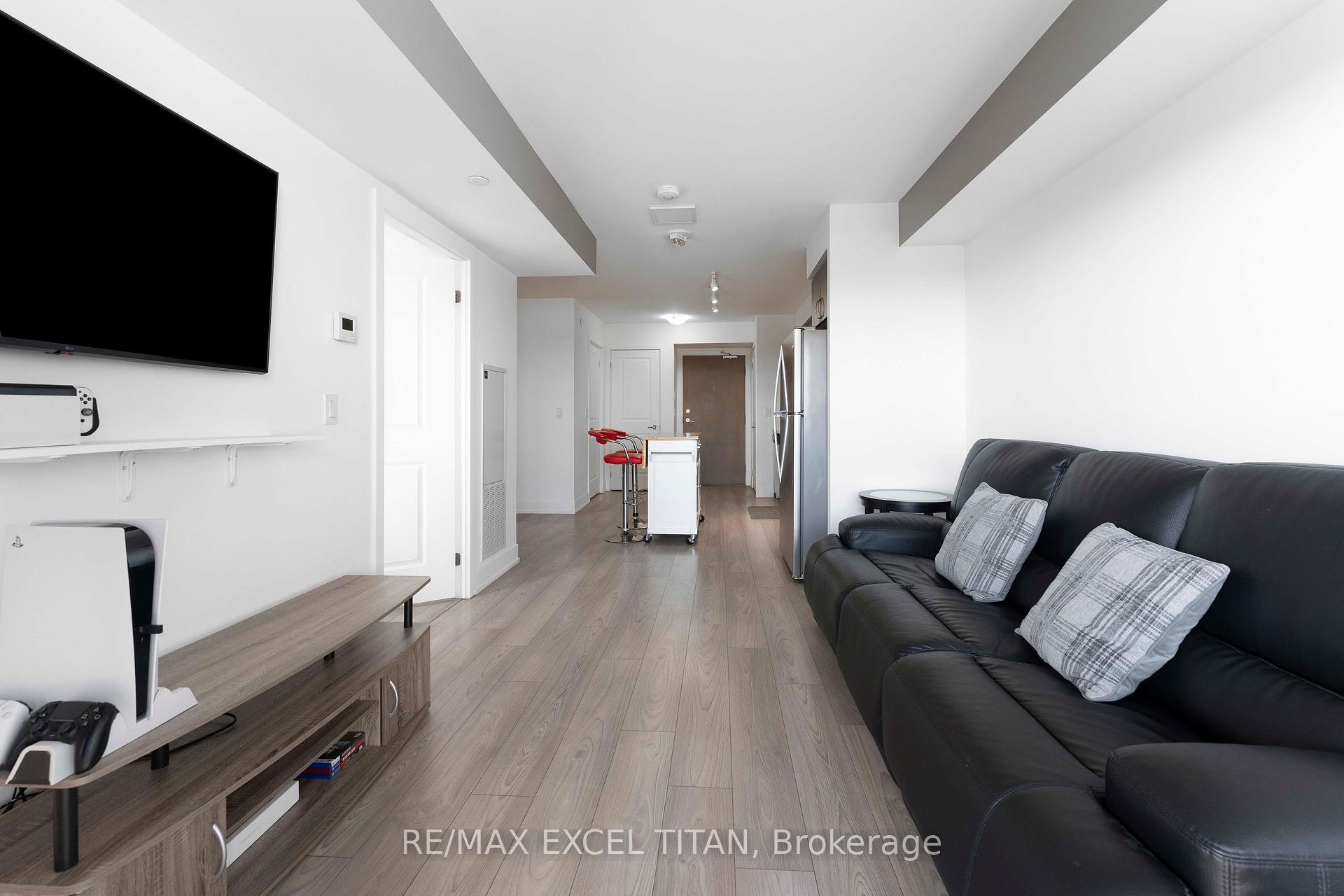 Photo 10 of Unit 1903, 1255 Bayly Street, Pickering, Bay Ridges — HOMEH