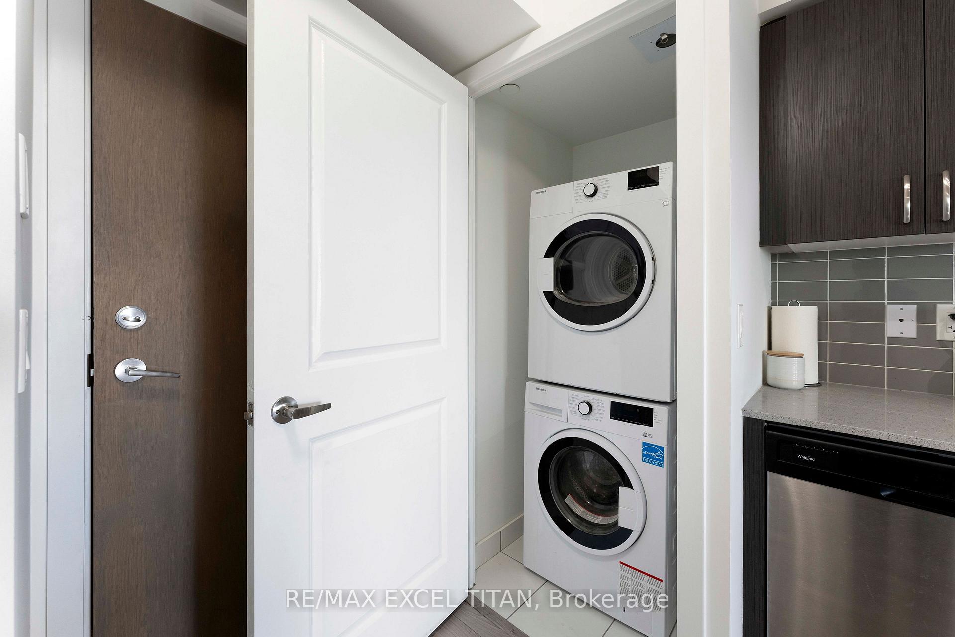 Photo 16 of Unit 1903, 1255 Bayly Street, Pickering, Bay Ridges — HOMEH