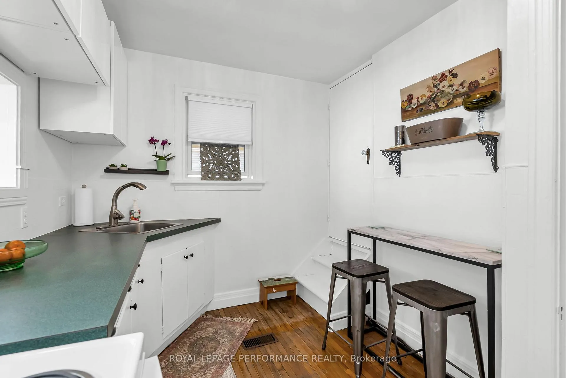 Photo 8 of 543 Fifth Street E, Cornwall — HOMEH
