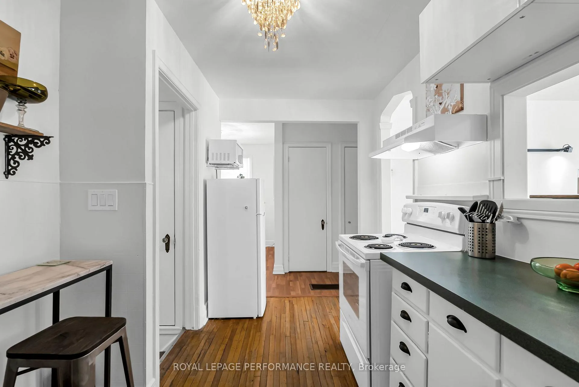 Photo 9 of 543 Fifth Street E, Cornwall — HOMEH