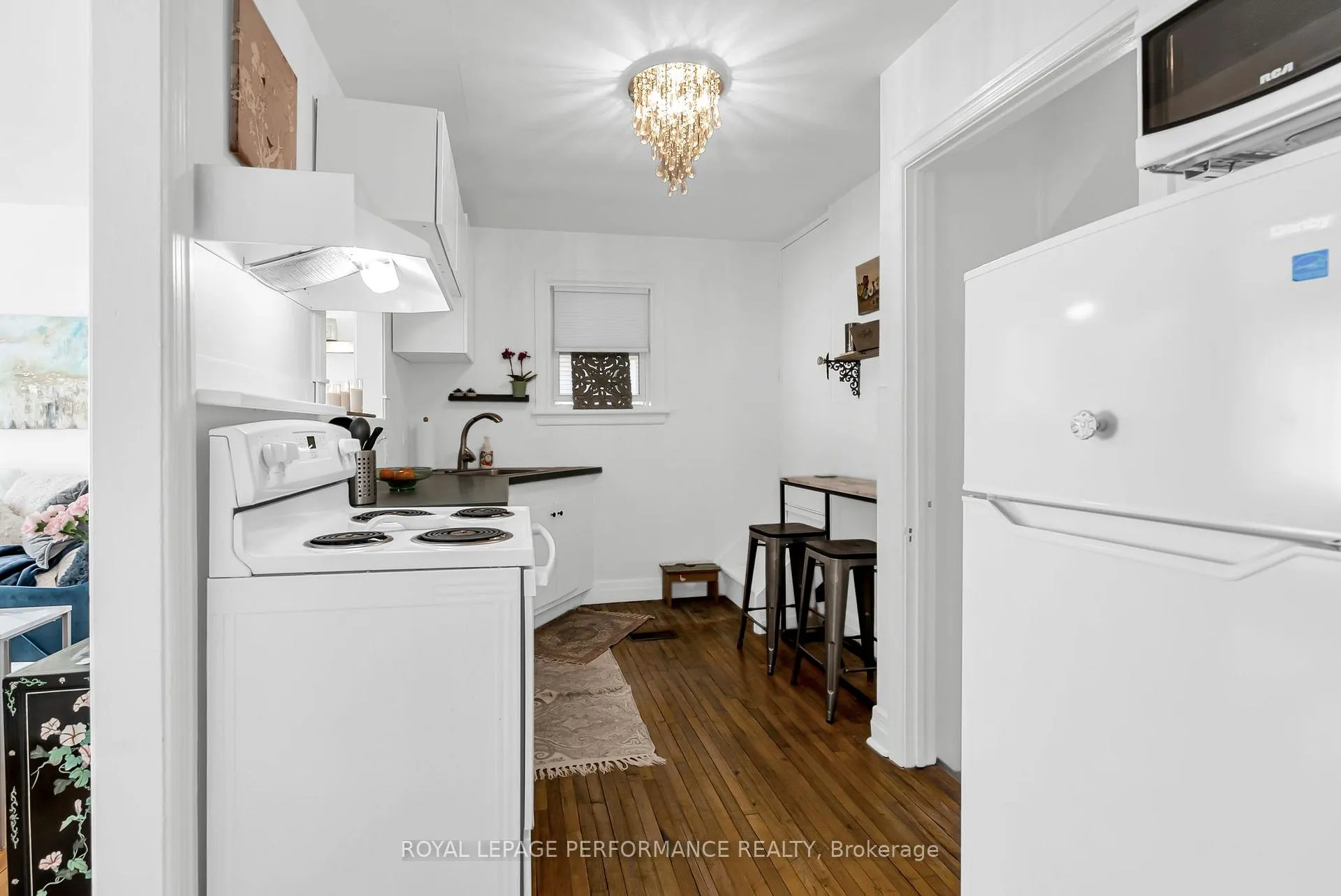 Photo 10 of 543 Fifth Street E, Cornwall — HOMEH