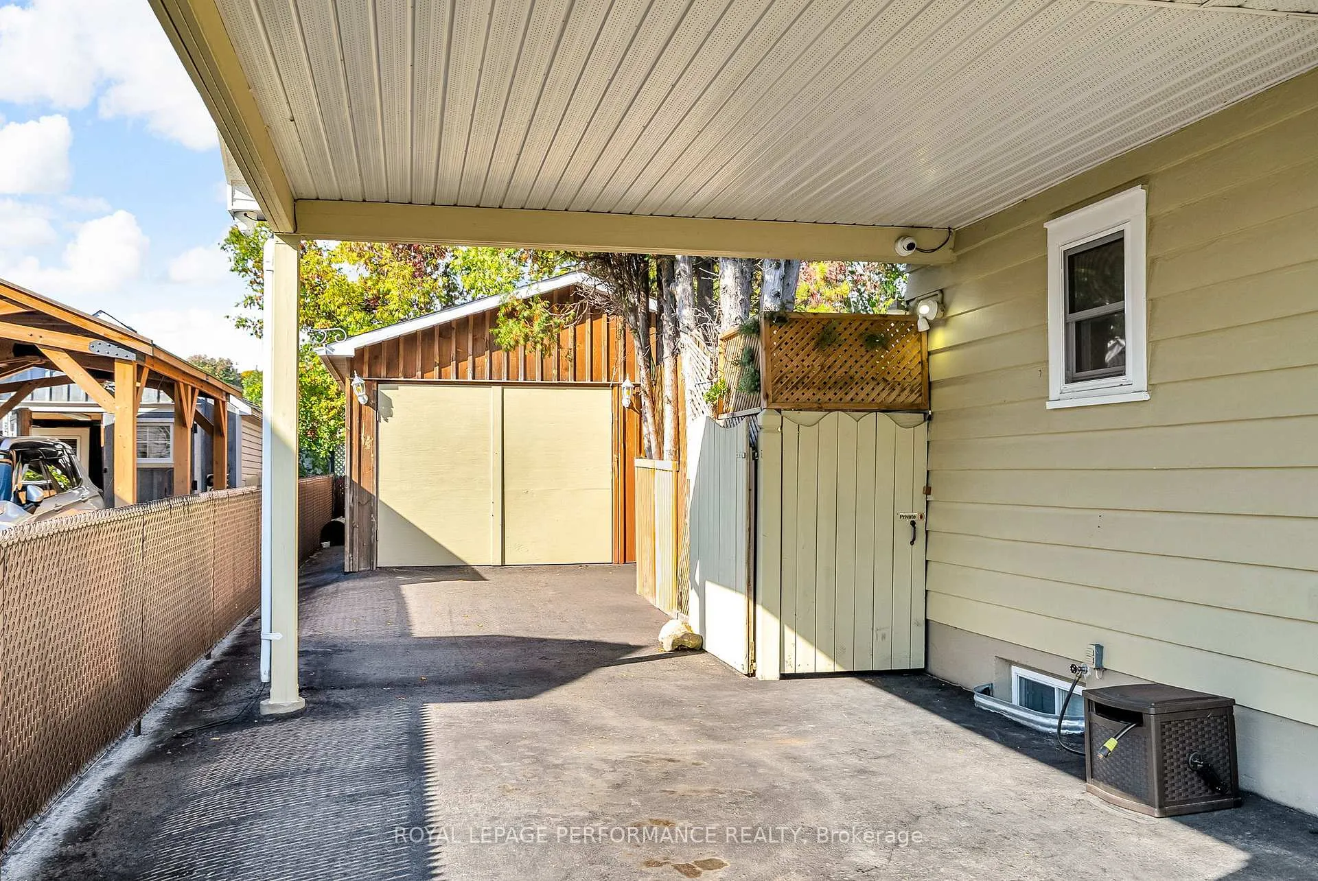 Photo 33 of 543 Fifth Street E, Cornwall — HOMEH