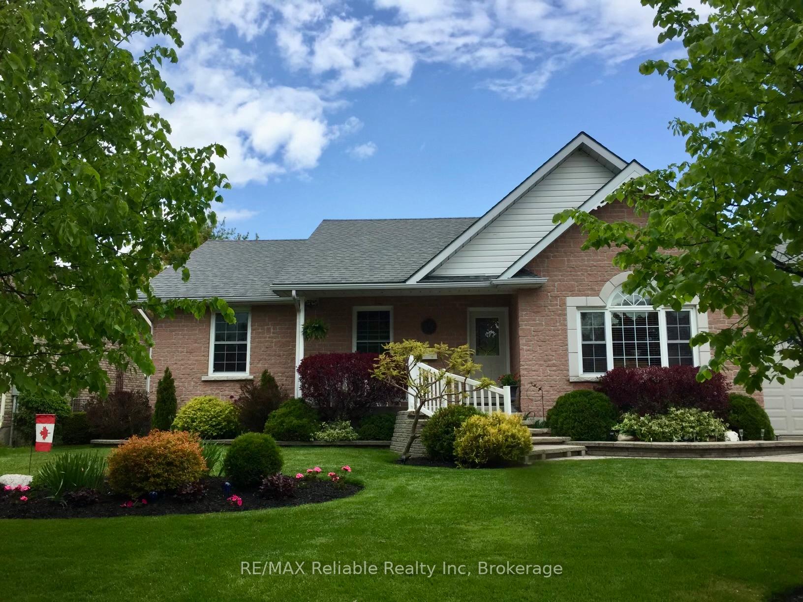 Photo 1 of 8 Beilby Street, Goderich, Goderich (Town) — HOMEH