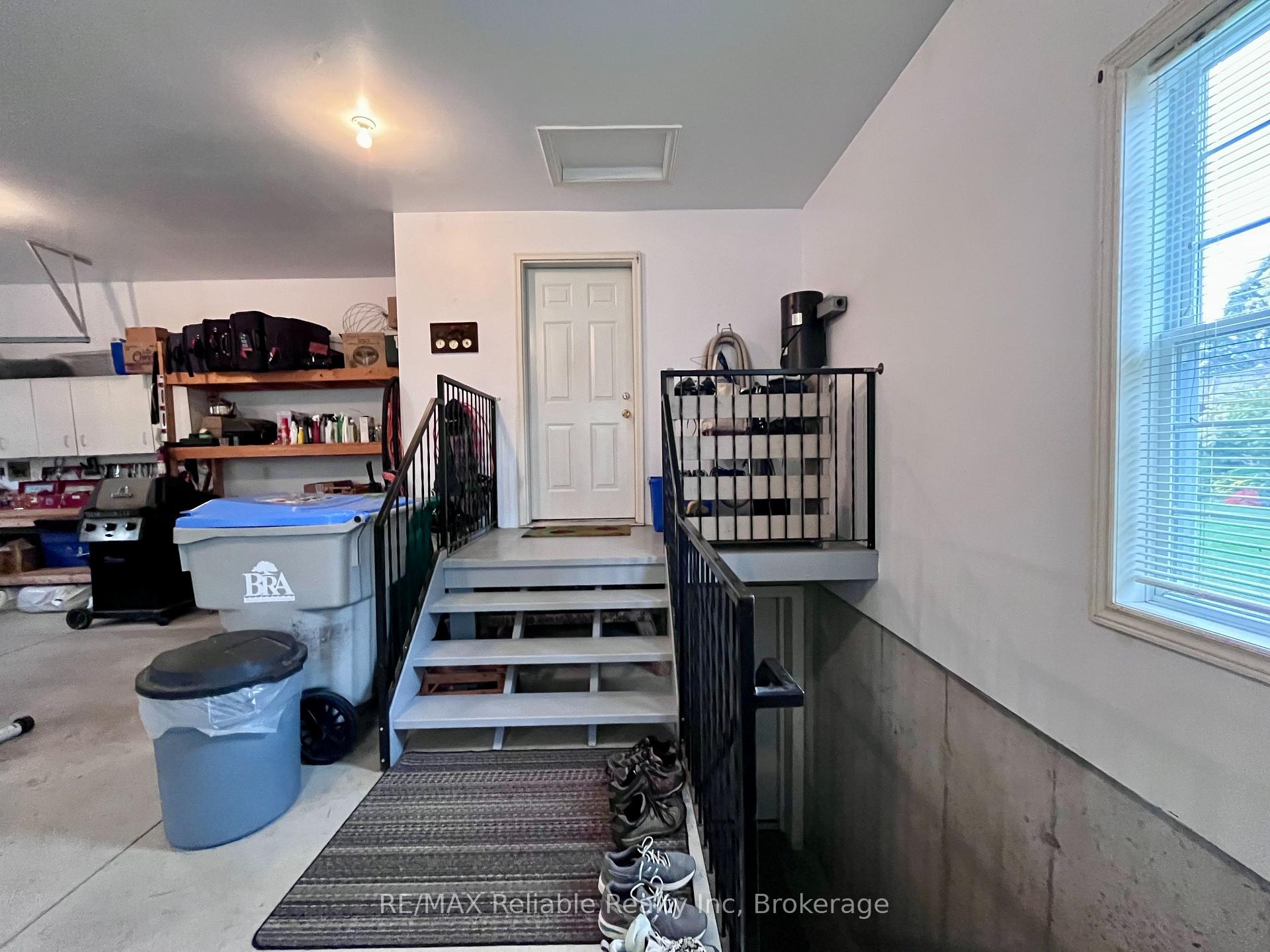Photo 38 of 8 Beilby Street, Goderich, Goderich (Town) — HOMEH