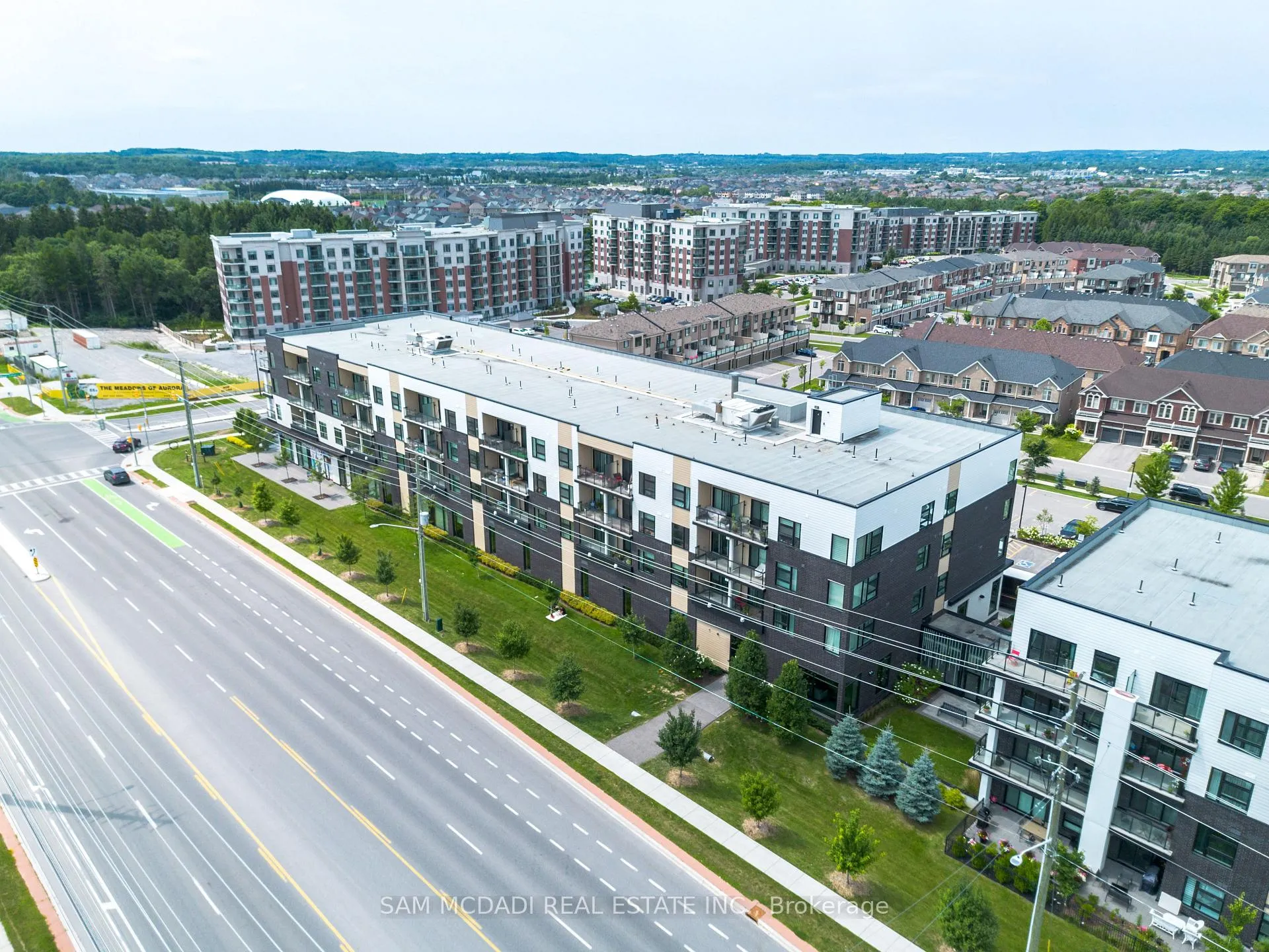Photo 5 of Unit 114, 555 William Graham Drive, Aurora, Rural Aurora — HOMEH