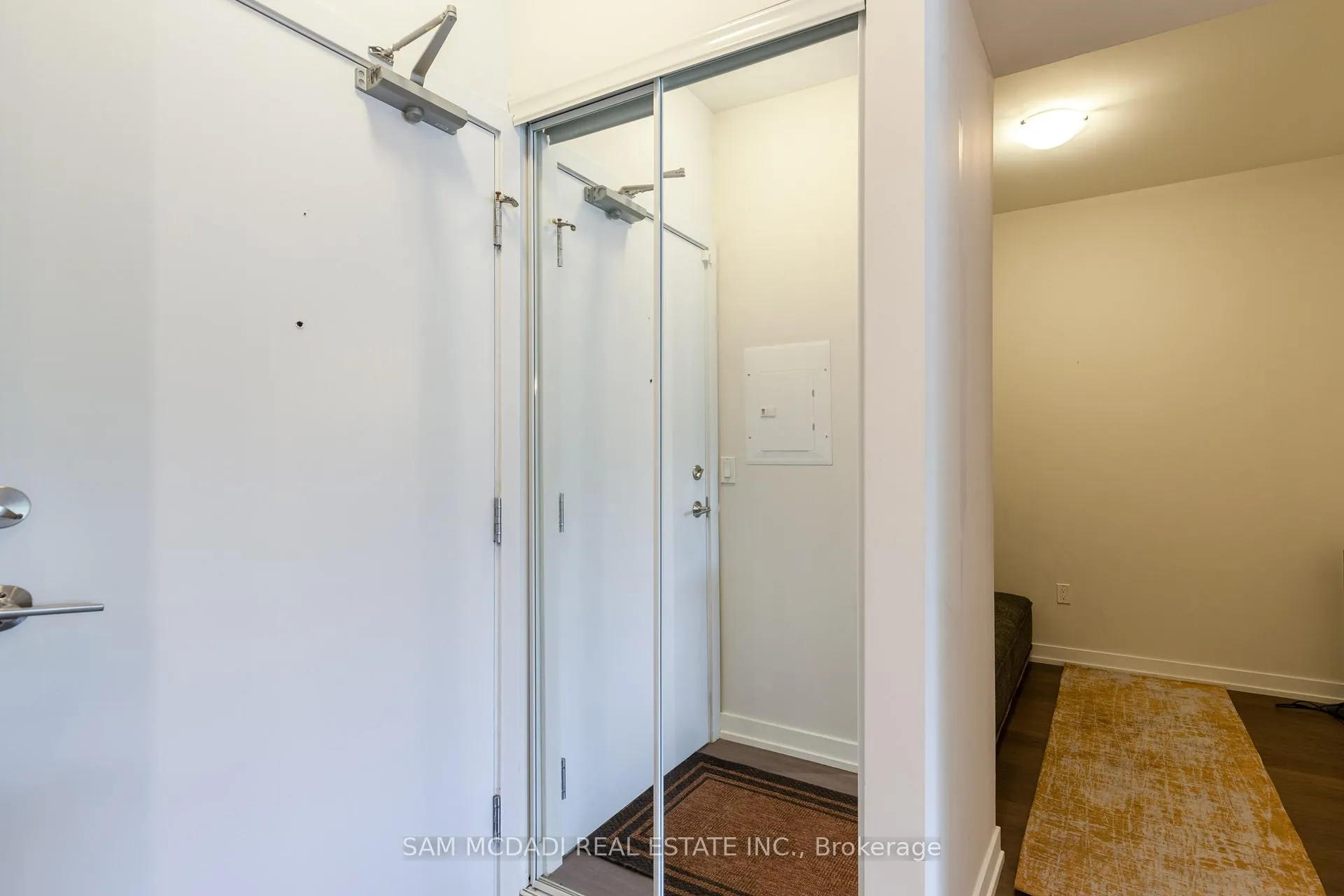 Photo 11 of Unit 114, 555 William Graham Drive, Aurora, Rural Aurora — HOMEH
