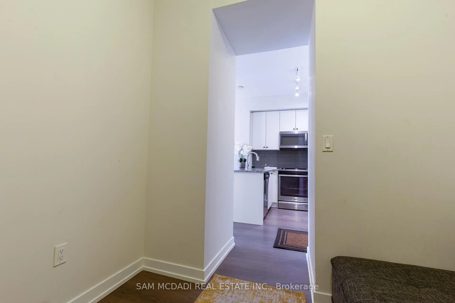 Photo 16 of Unit 114, 555 William Graham Drive, Aurora, Rural Aurora — HOMEH