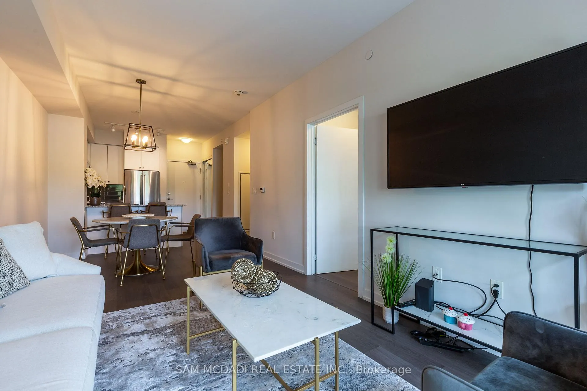 Photo 23 of Unit 114, 555 William Graham Drive, Aurora, Rural Aurora — HOMEH