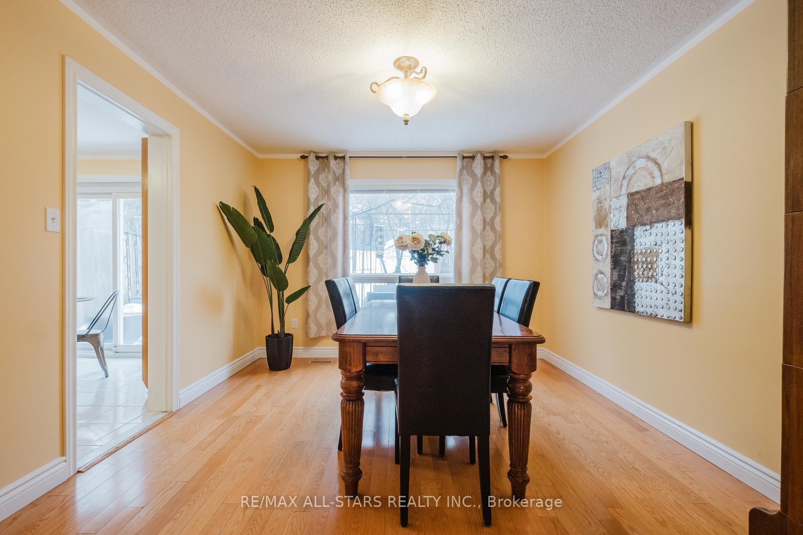 Photo 14 of 18 October Lane, Aurora, Aurora Grove — HOMEH