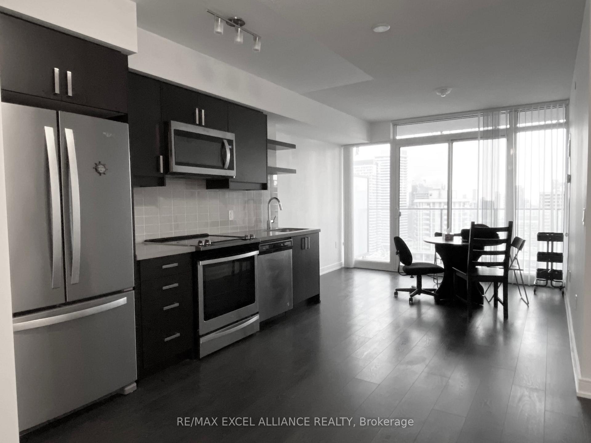 Front of Unit 3009, 50 Wellesley Street E