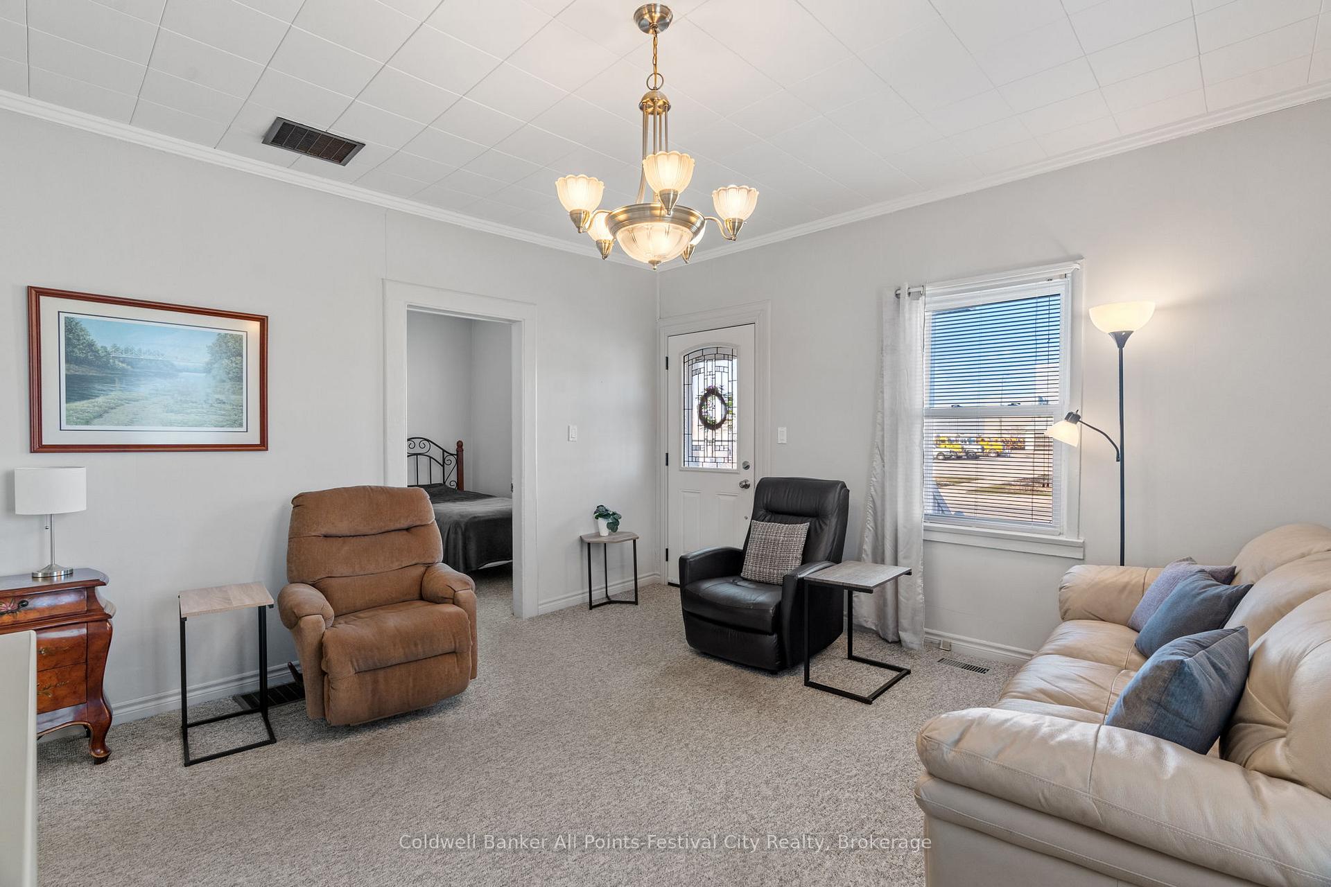Photo 10 of 264 Huron Road, Goderich, Goderich (Town) — HOMEH