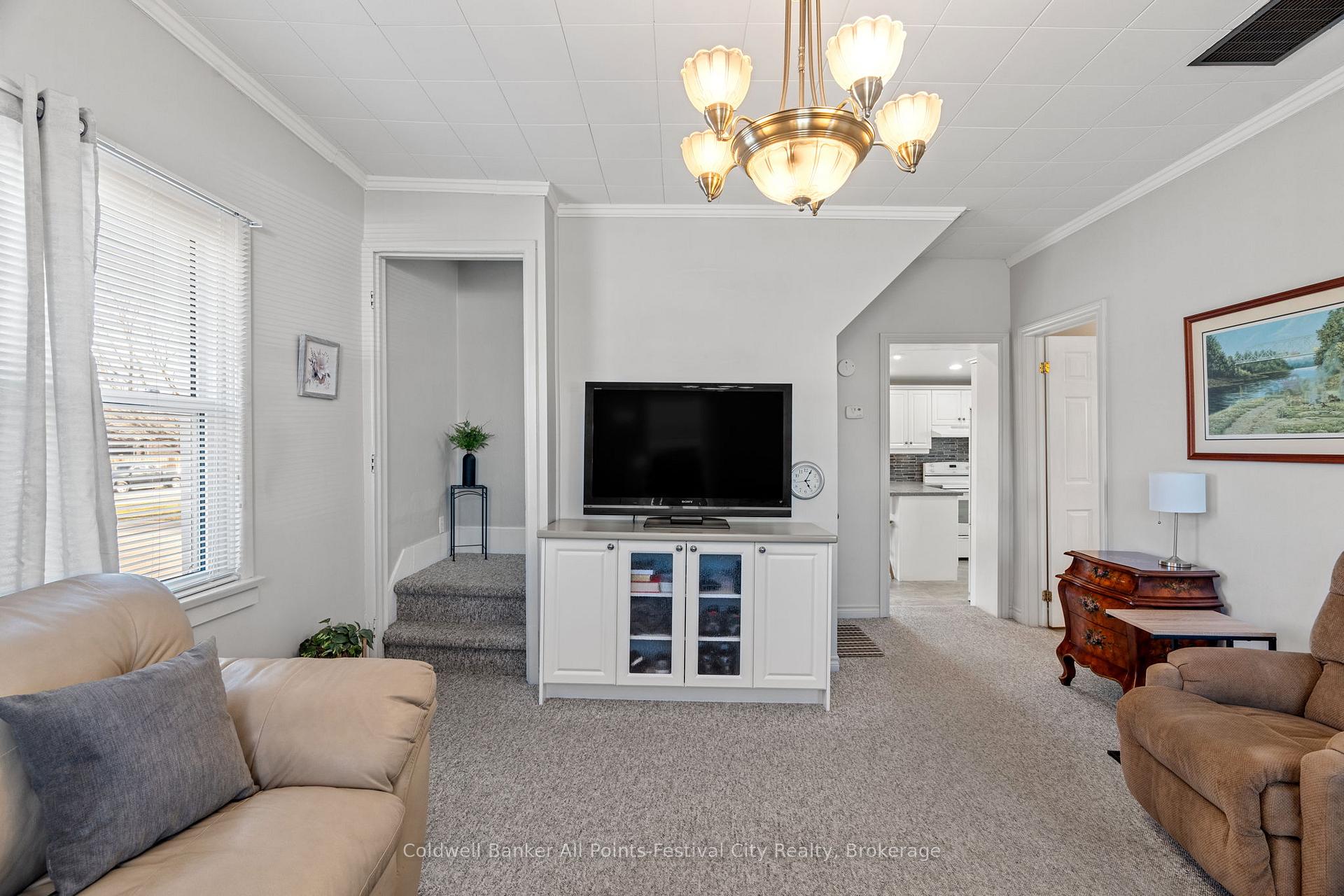 Photo 11 of 264 Huron Road, Goderich, Goderich (Town) — HOMEH