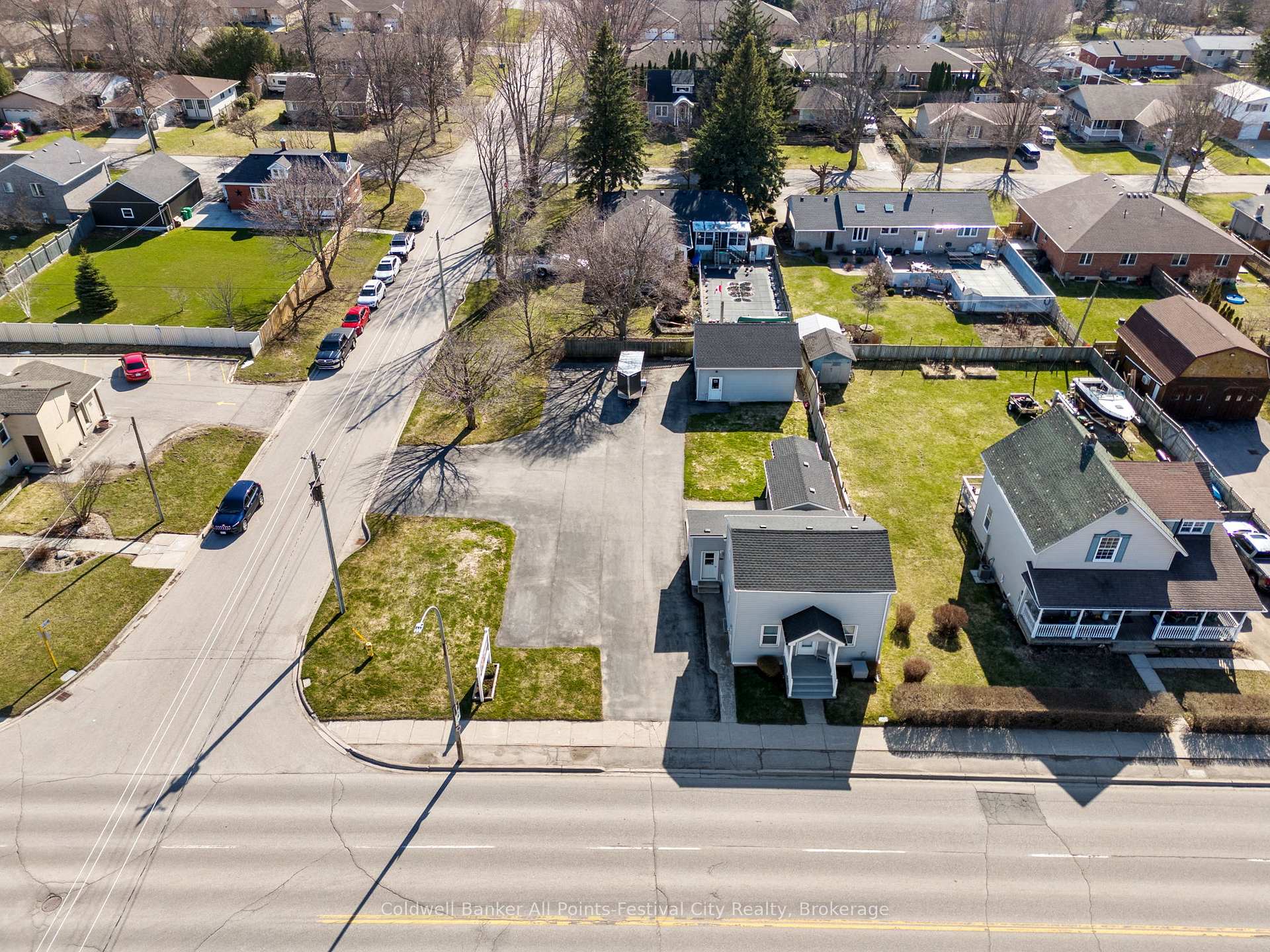 Photo 30 of 264 Huron Road, Goderich, Goderich (Town) — HOMEH
