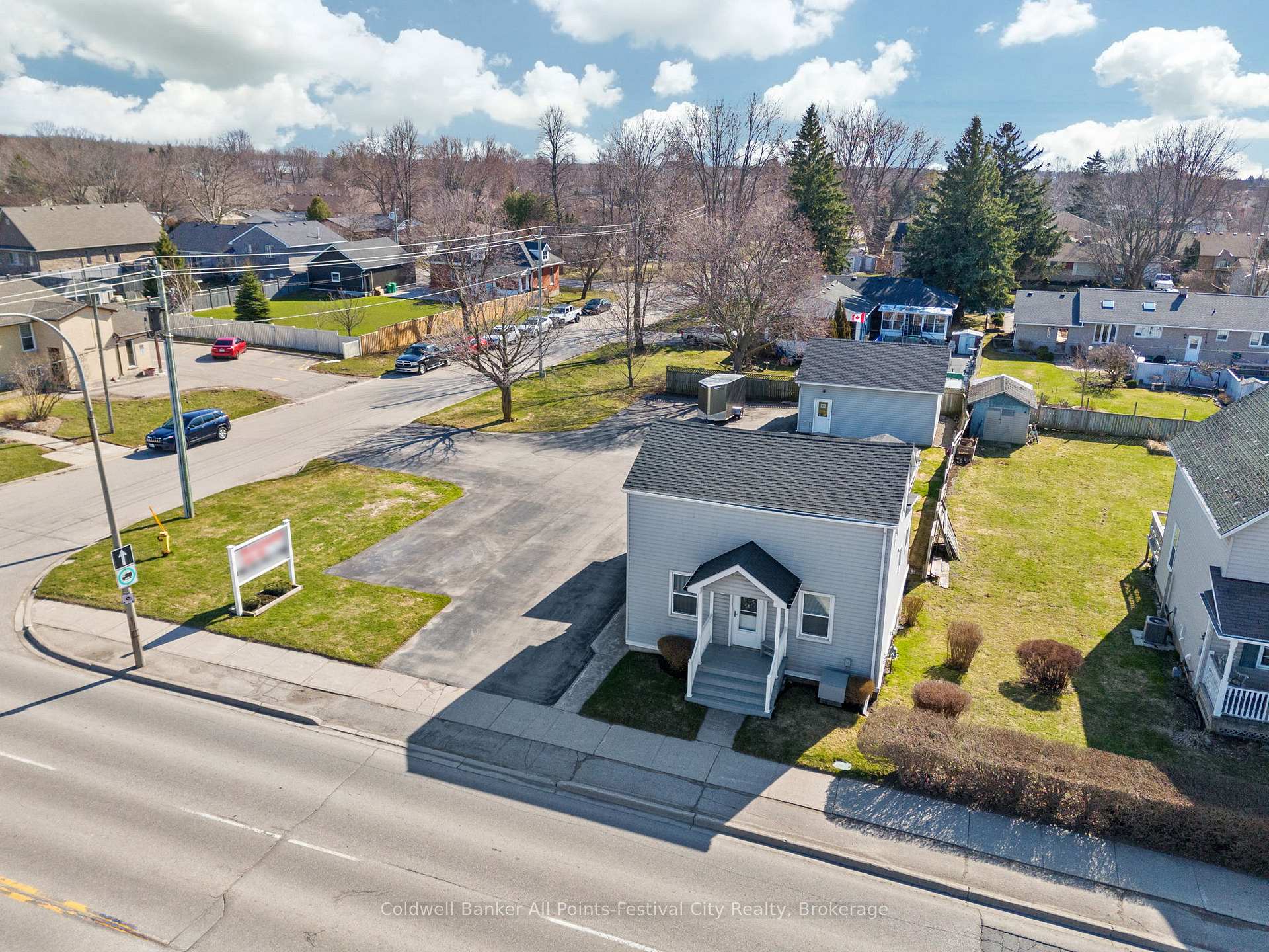 Photo 33 of 264 Huron Road, Goderich, Goderich (Town) — HOMEH