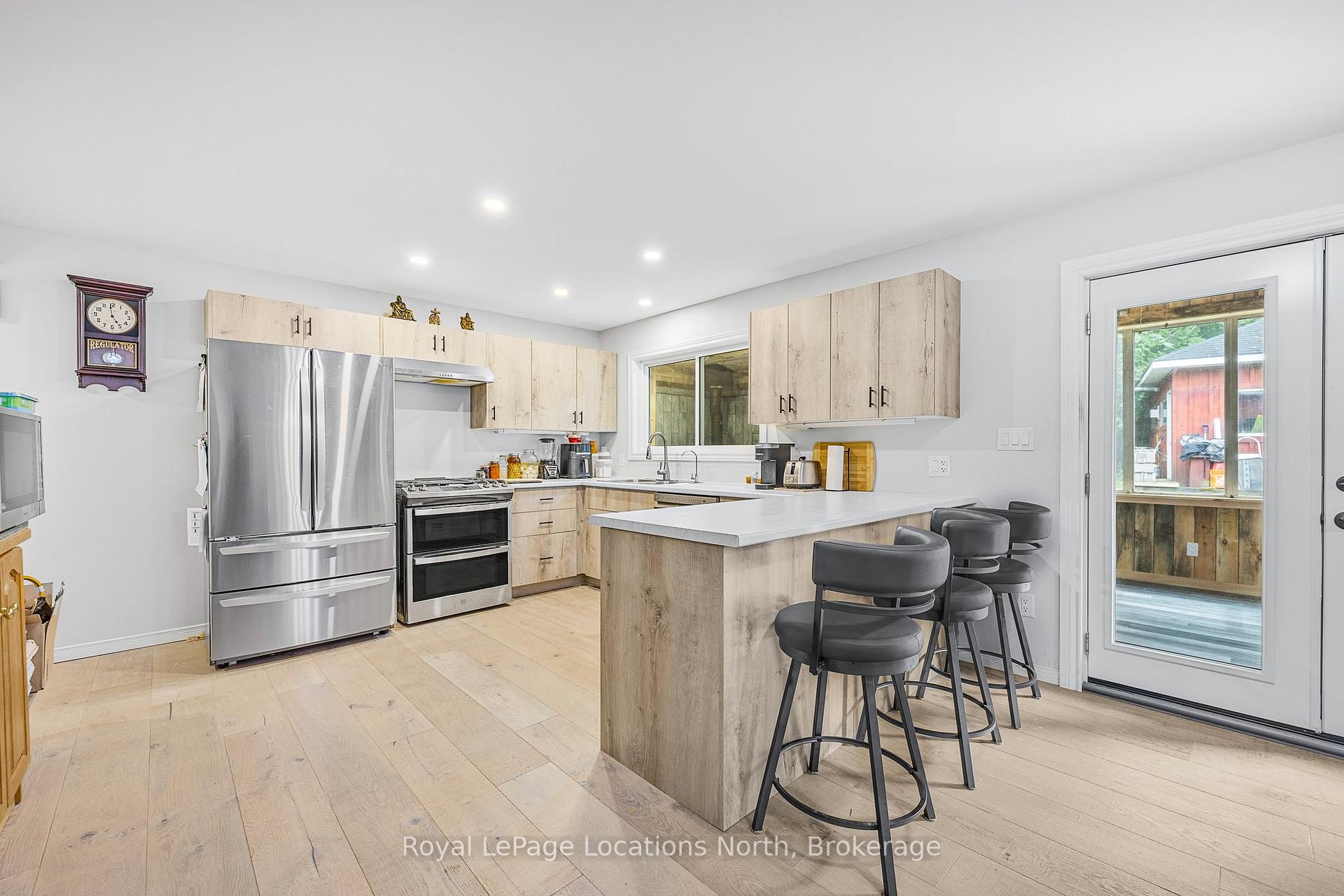 Photo 5 of 797176 East Back Line, Chatsworth — HOMEH