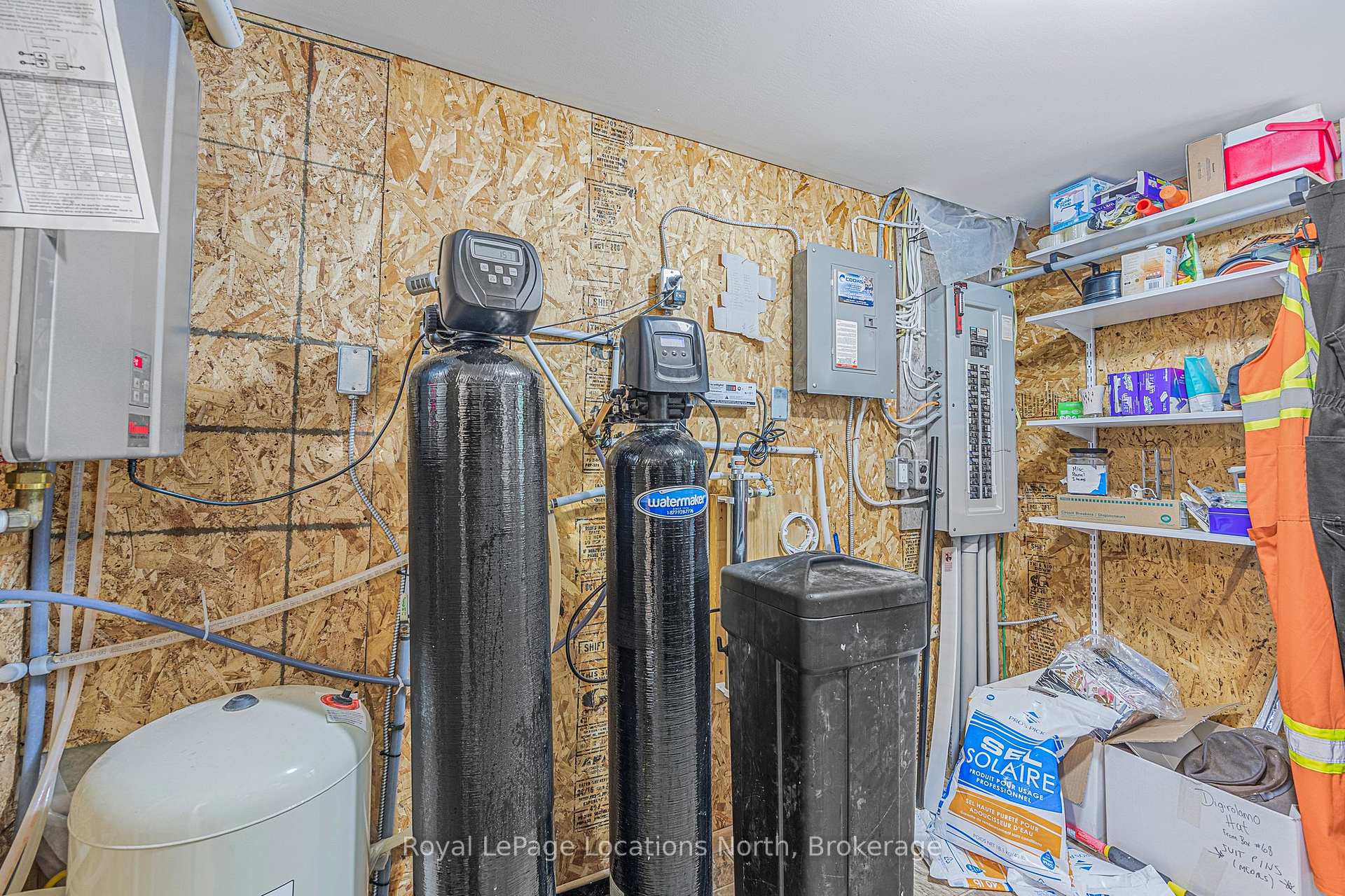 Photo 15 of 797176 East Back Line, Chatsworth — HOMEH