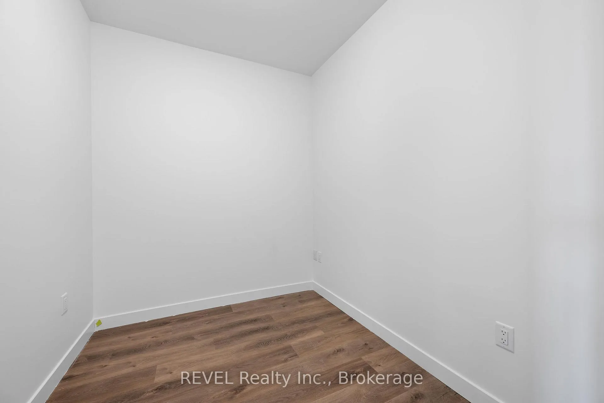 Photo 20 of Unit 315, 461 Green Road, Hamilton, Lakeshore — HOMEH