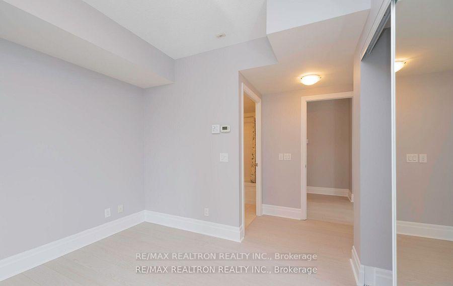 Photo 12 of Unit 413, 57 Upper Duke Crescent, Markham, Unionville — HOMEH