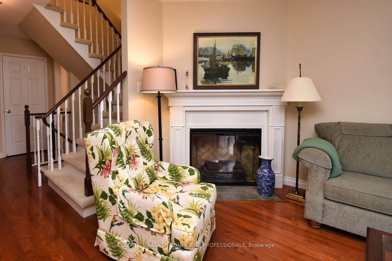 Photo 4 of Unit 44, 11 Pirie Drive, Hamilton, Dundas — HOMEH