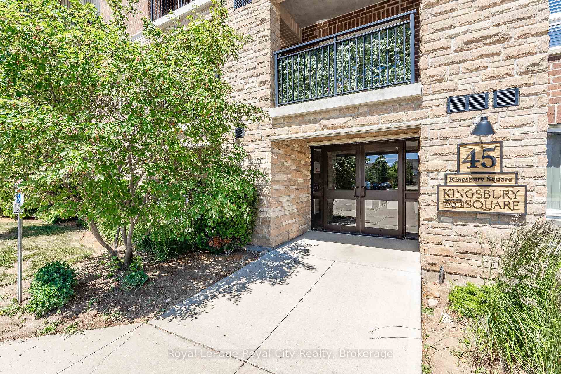 Photo 4 of Unit 404, 45 Kingsbury Square, Guelph, Pineridge/Westminster Woods — HOMEH