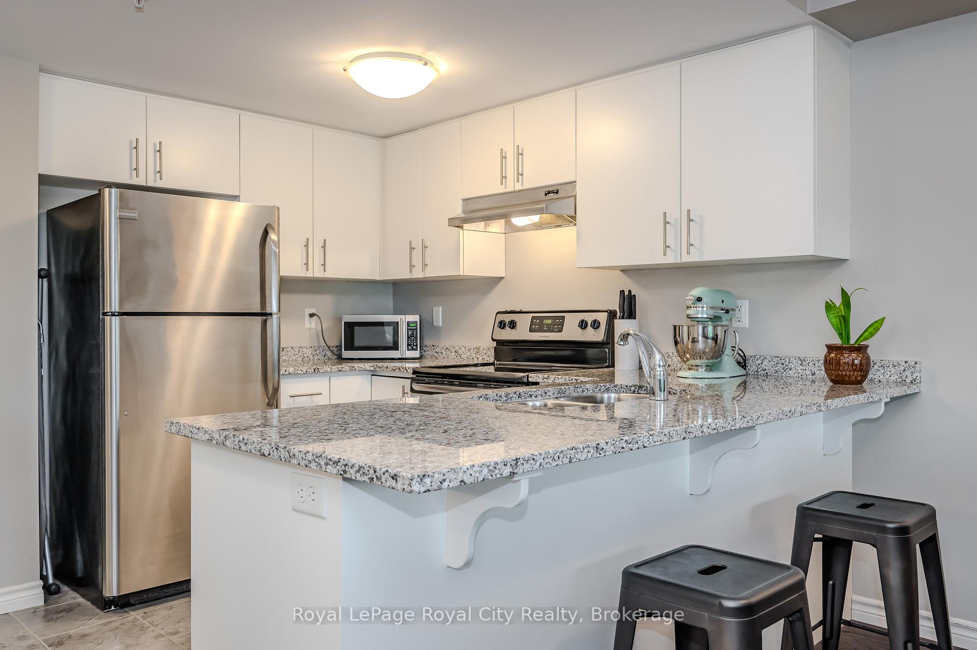 Photo 9 of Unit 404, 45 Kingsbury Square, Guelph, Pineridge/Westminster Woods — HOMEH
