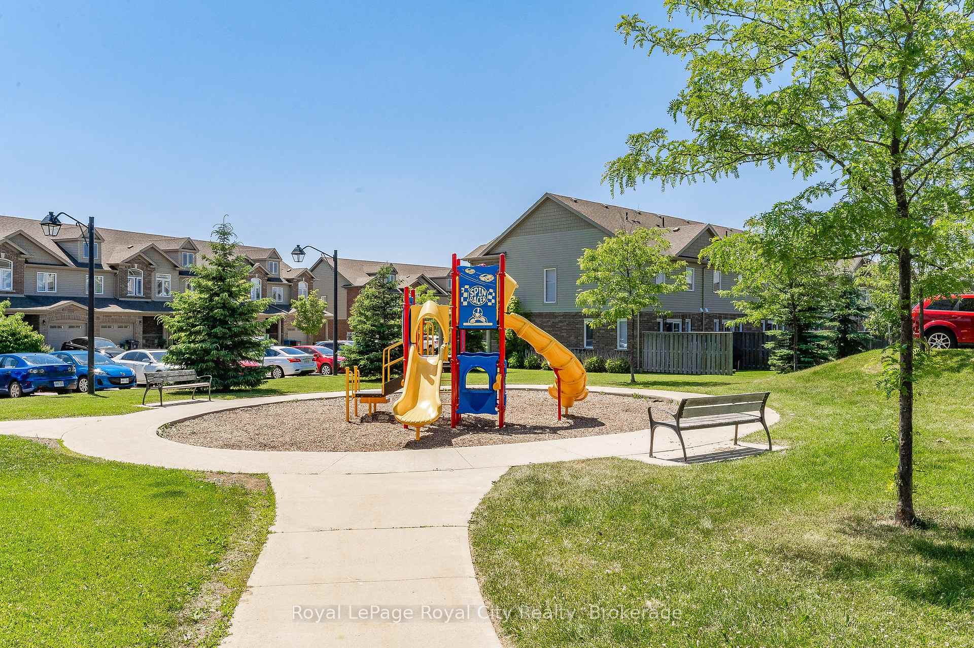 Photo 28 of Unit 404, 45 Kingsbury Square, Guelph, Pineridge/Westminster Woods — HOMEH