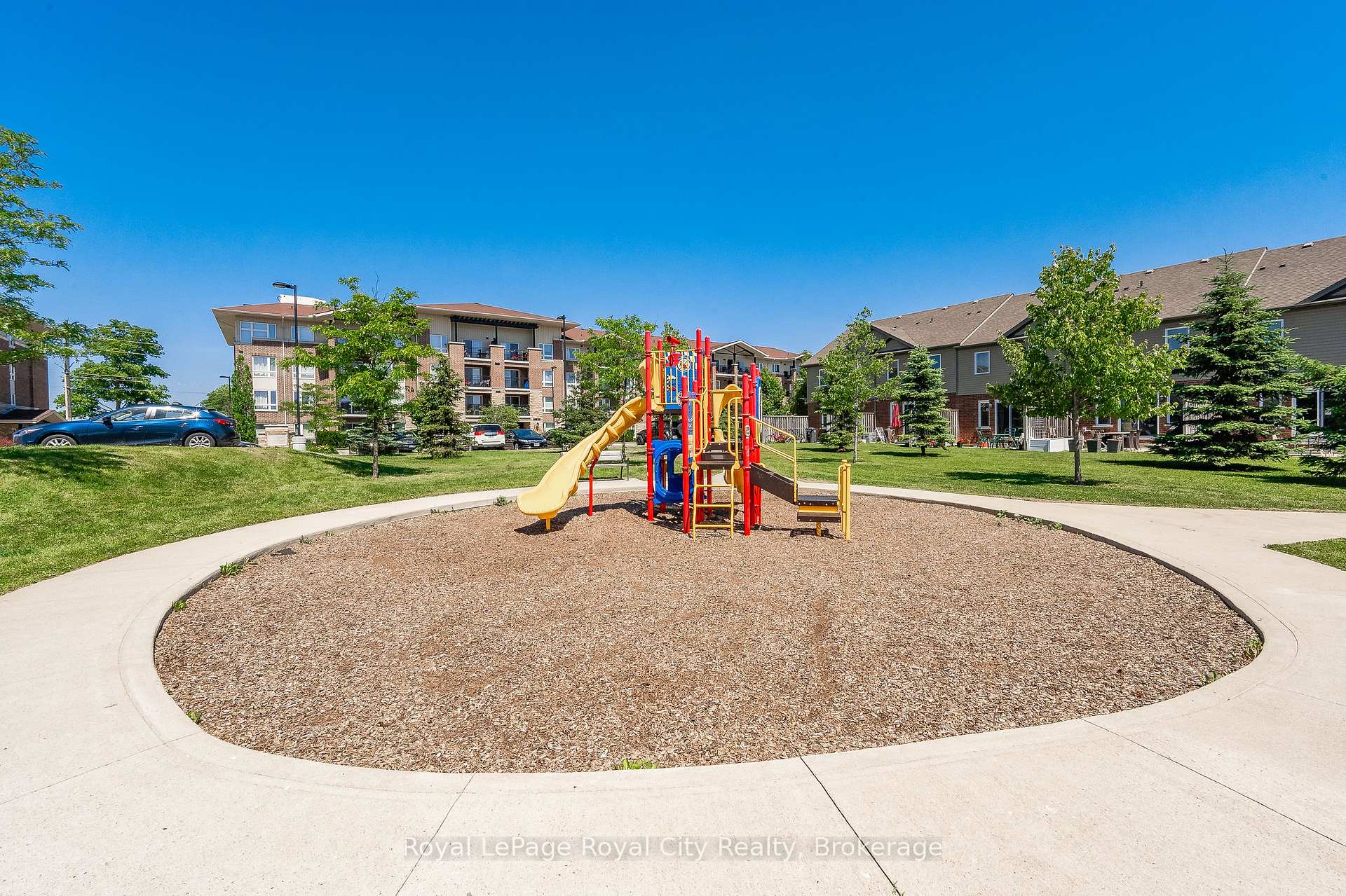 Photo 29 of Unit 404, 45 Kingsbury Square, Guelph, Pineridge/Westminster Woods — HOMEH