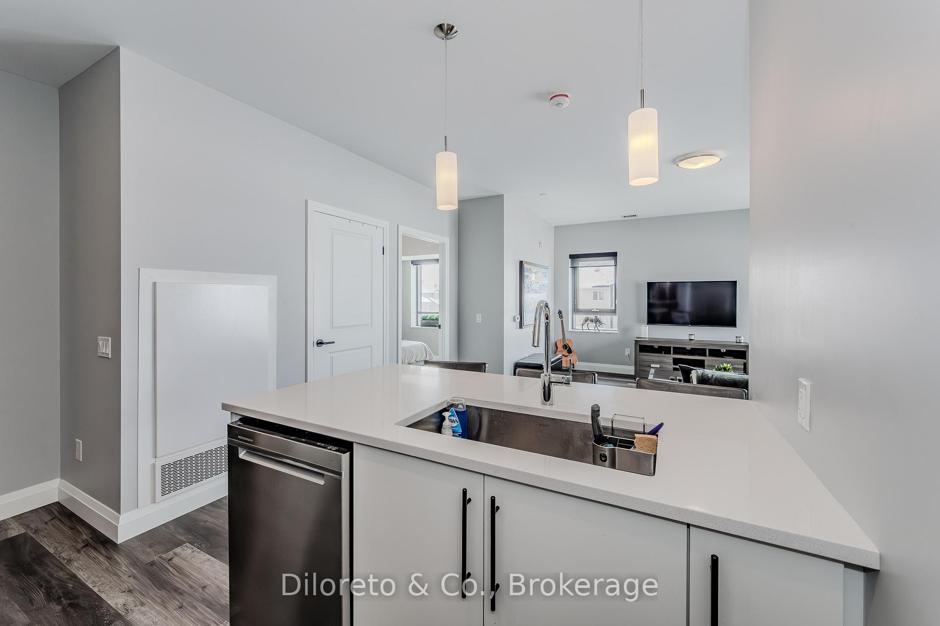 Photo 10 of Unit 215, 332 Gosling Gardens, Guelph, Clairfields/Hanlon Business Park — HOMEH