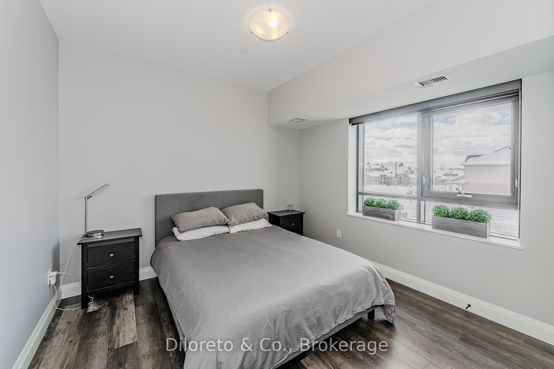 Photo 11 of Unit 215, 332 Gosling Gardens, Guelph, Clairfields/Hanlon Business Park — HOMEH
