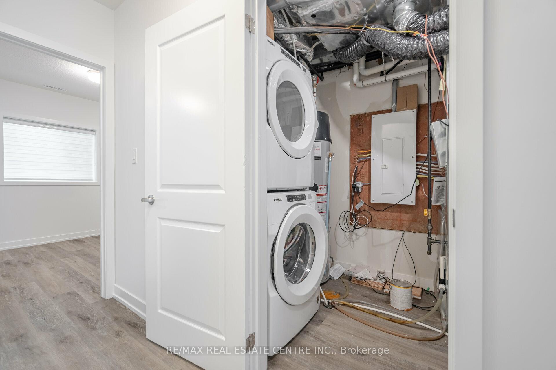 Photo 1 of Unit 55, 205 West Oak Trail, Kitchener, Rosenburg — HOMEH