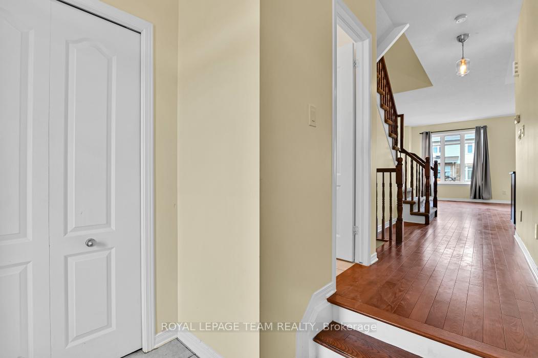Photo 4 of 773 Nakina Way, Ottawa, Riverside South/Gloucester Glen — HOMEH