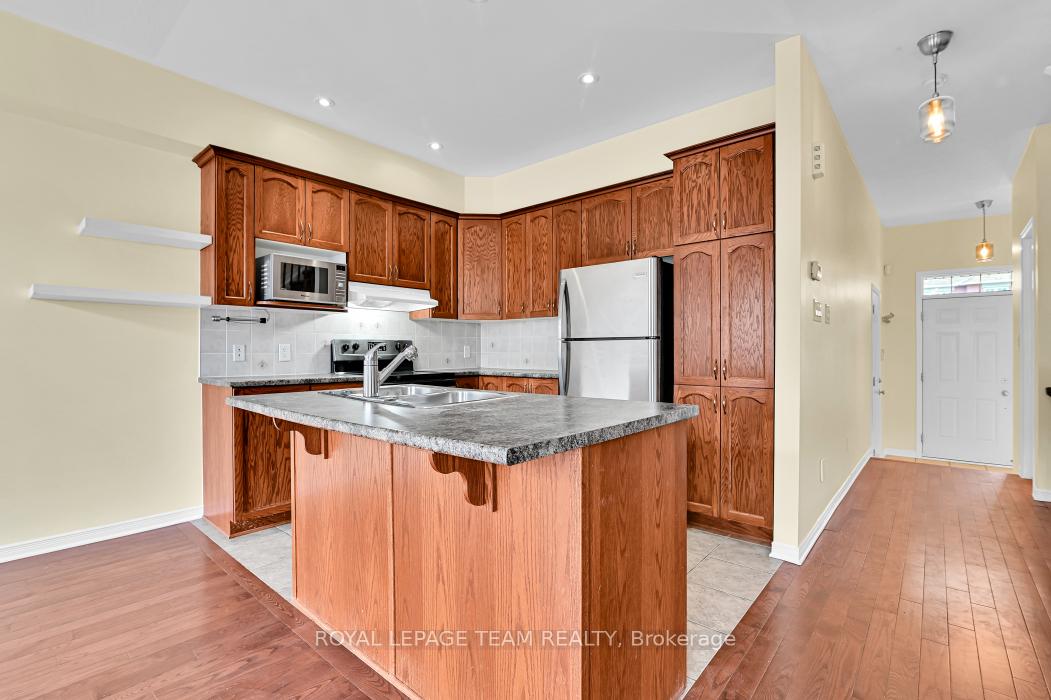 Photo 10 of 773 Nakina Way, Ottawa, Riverside South/Gloucester Glen — HOMEH