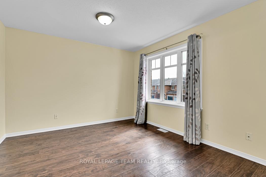 Photo 18 of 773 Nakina Way, Ottawa, Riverside South/Gloucester Glen — HOMEH