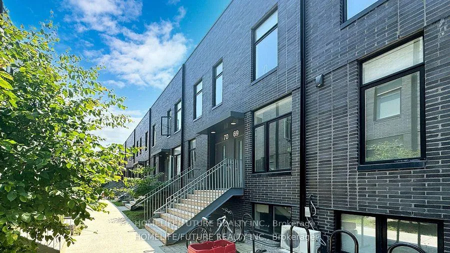 Photo 2 of Unit 69, 1760 Simcoe Street N, Oshawa, Samac — HOMEH