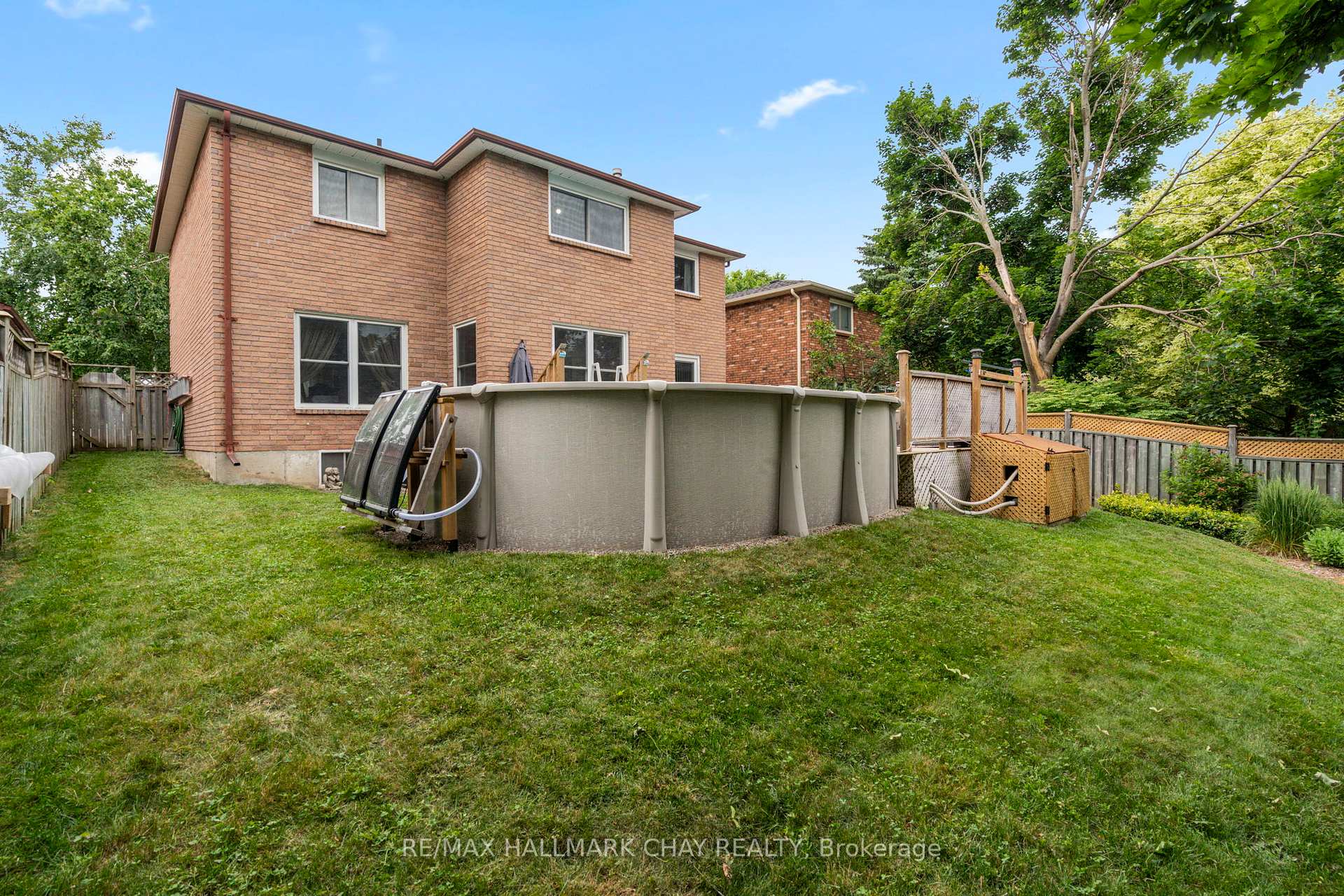 Photo 30 of 25 Trillium Crescent, Barrie, Allandale Heights — HOMEH