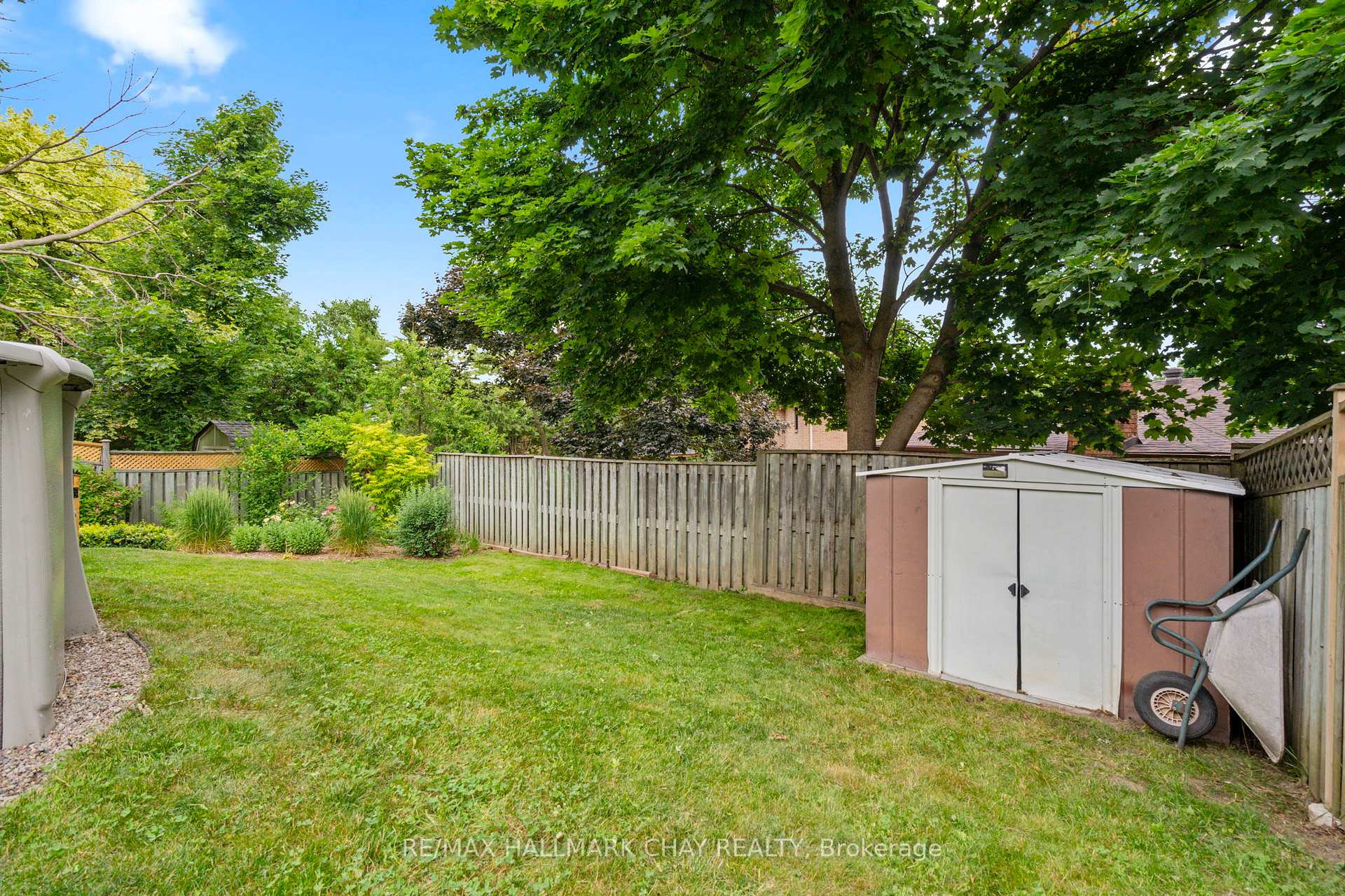 Photo 31 of 25 Trillium Crescent, Barrie, Allandale Heights — HOMEH