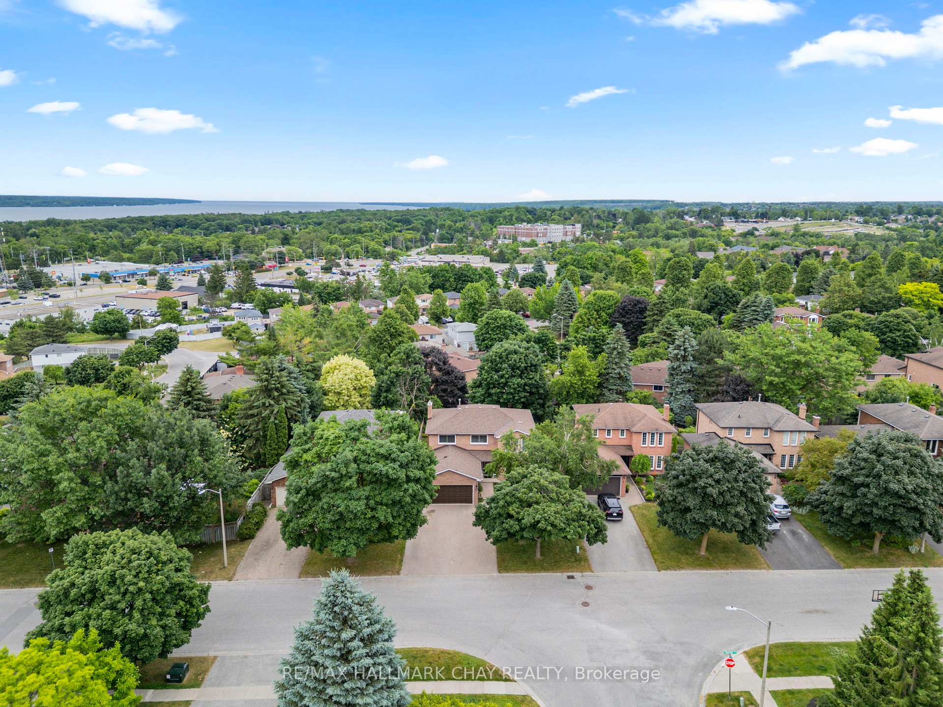 Photo 36 of 25 Trillium Crescent, Barrie, Allandale Heights — HOMEH