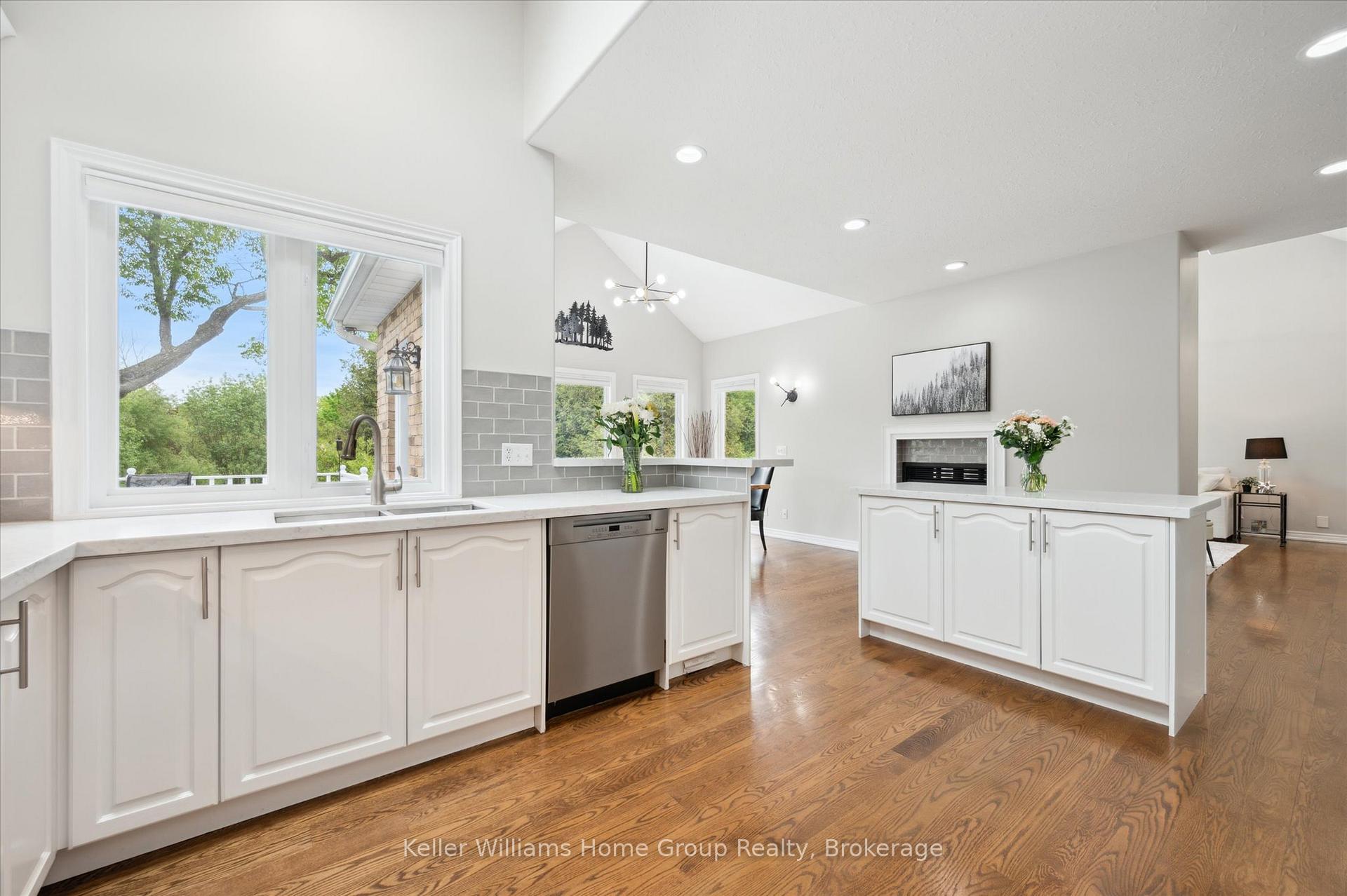 Photo 13 of 41 Waterford Drive, Erin, Hillsburgh — HOMEH