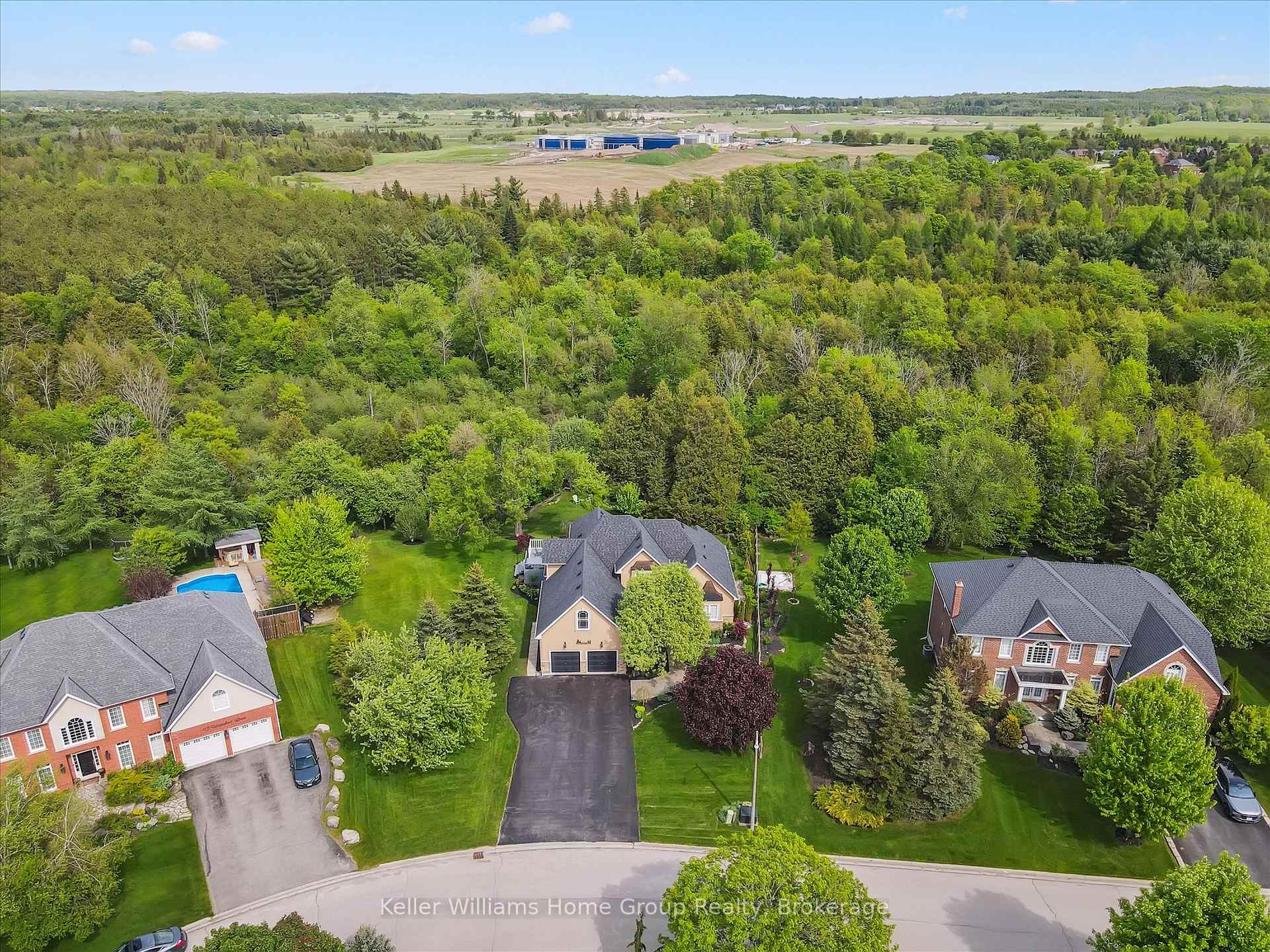 Photo 45 of 41 Waterford Drive, Erin, Hillsburgh — HOMEH