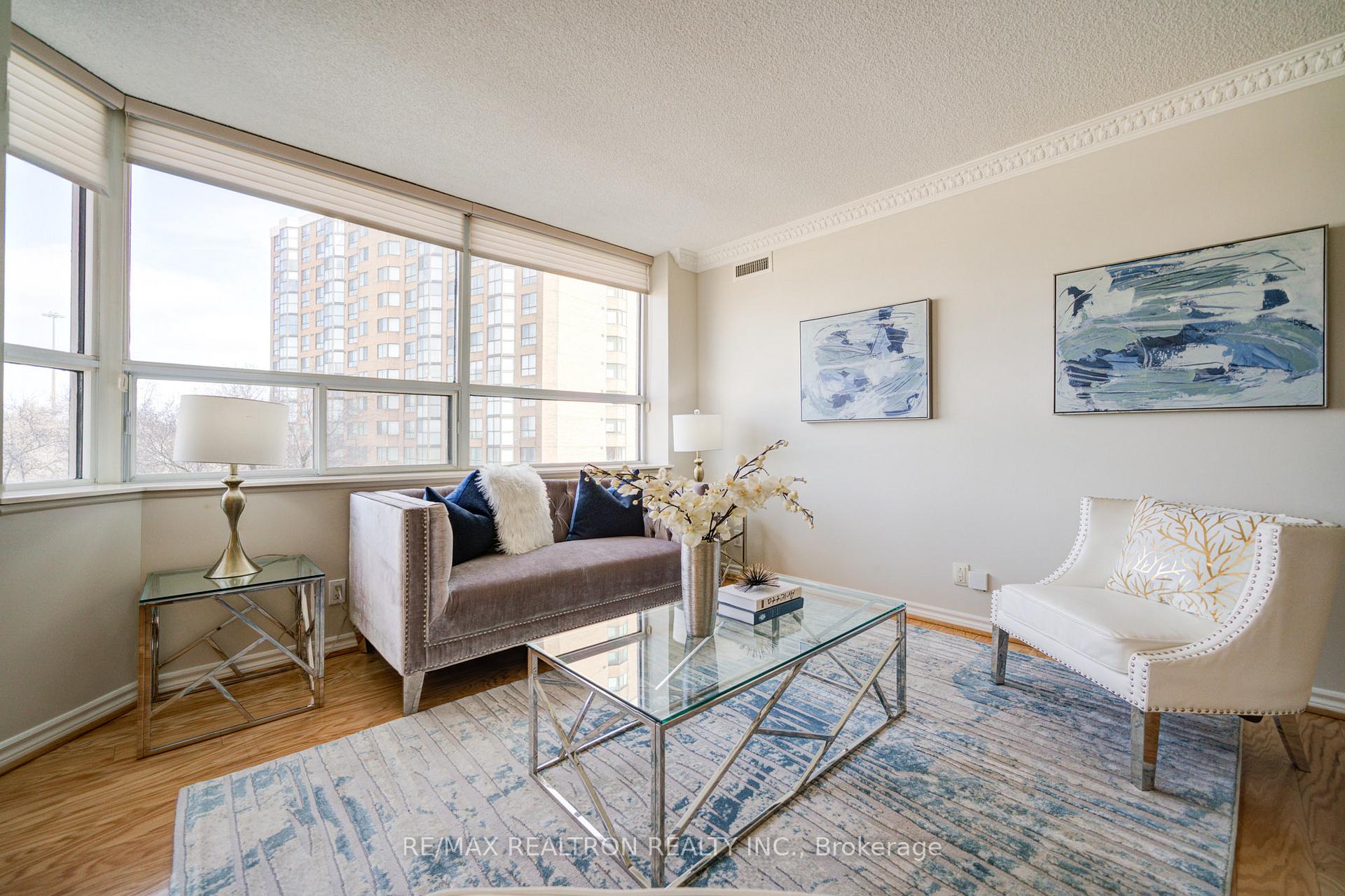 Photo 8 of Unit 509, 265 Ridley Boulevard, Toronto, Bedford Park-Nortown — HOMEH